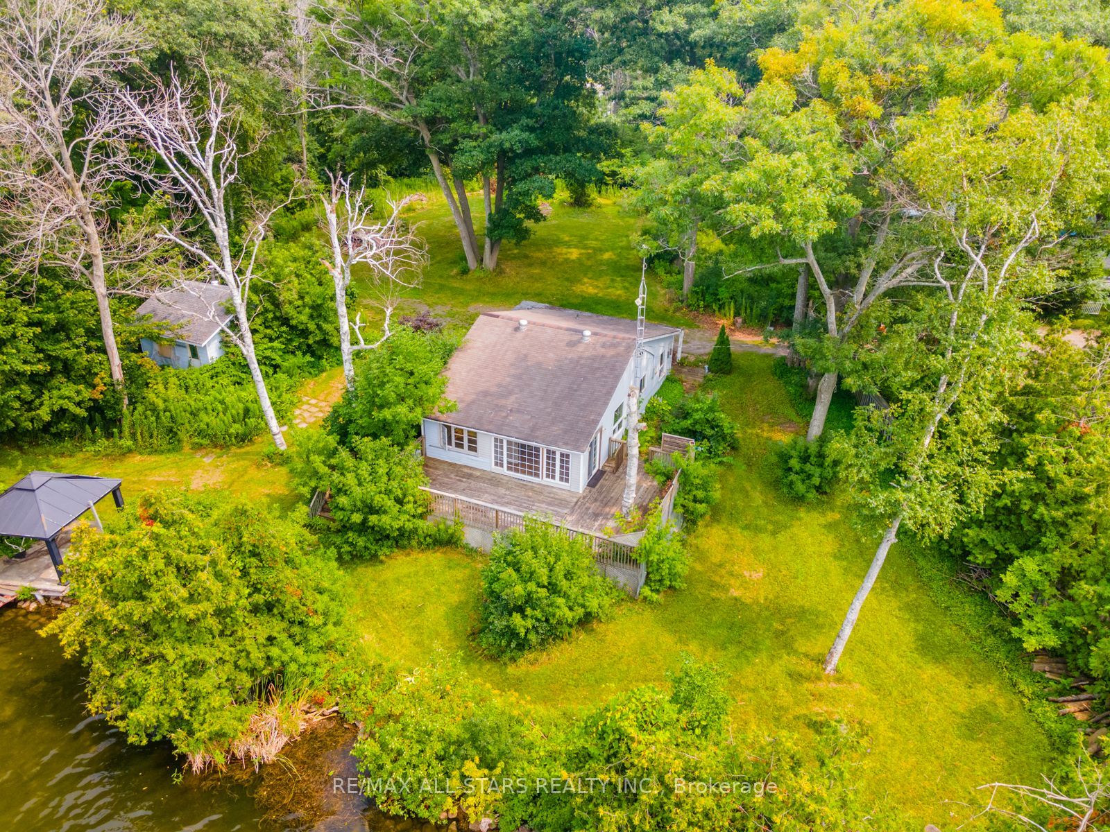 358 Platten Blvd