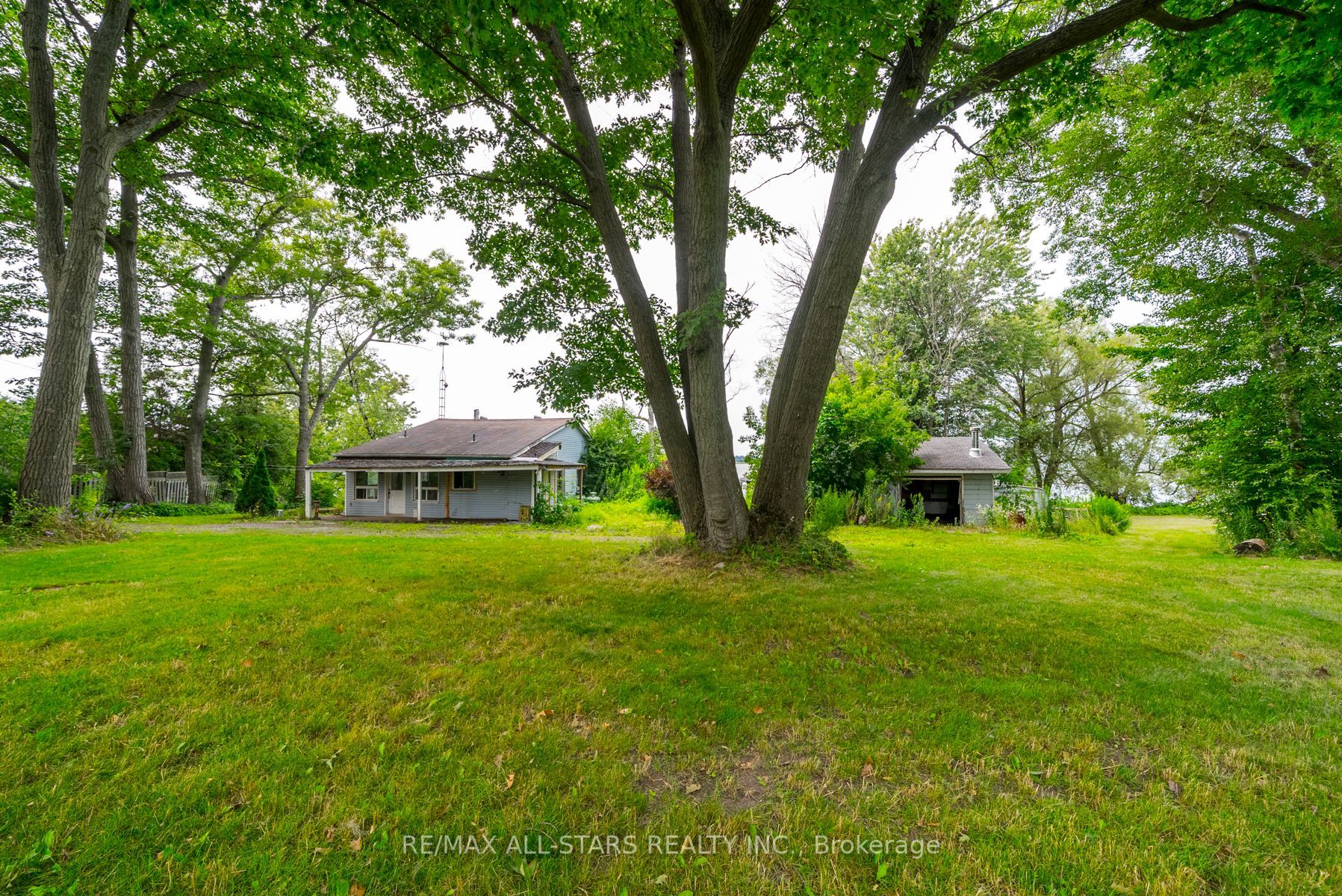358 Platten Blvd