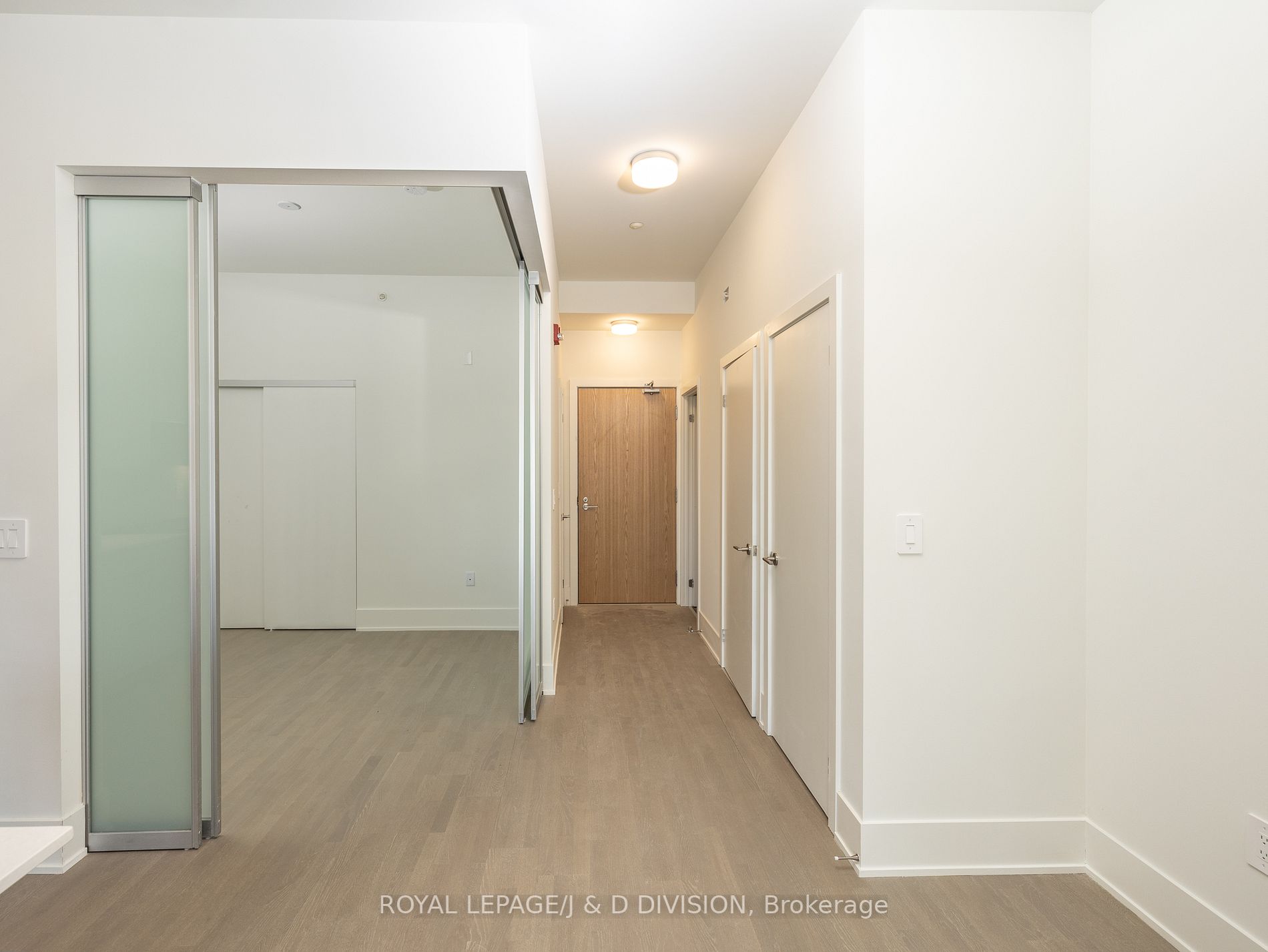 495 Logan Ave, #404