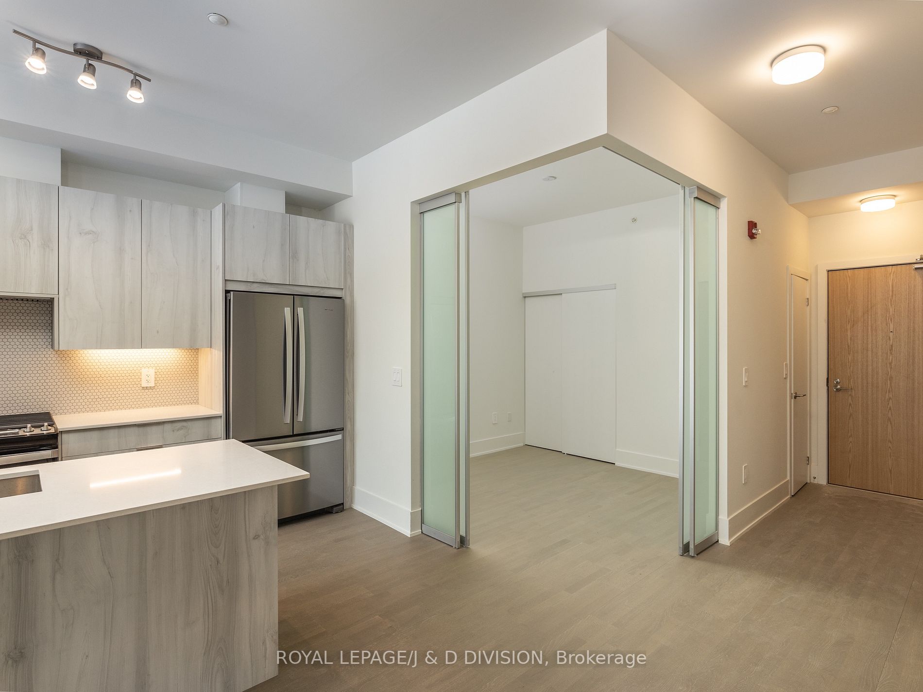 495 Logan Ave, #404