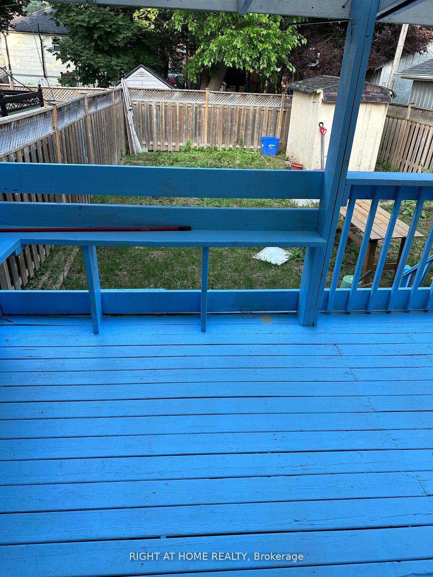 105A Laurel Ave