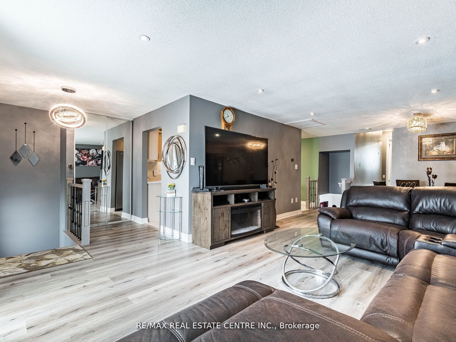 764 Hampton Crt