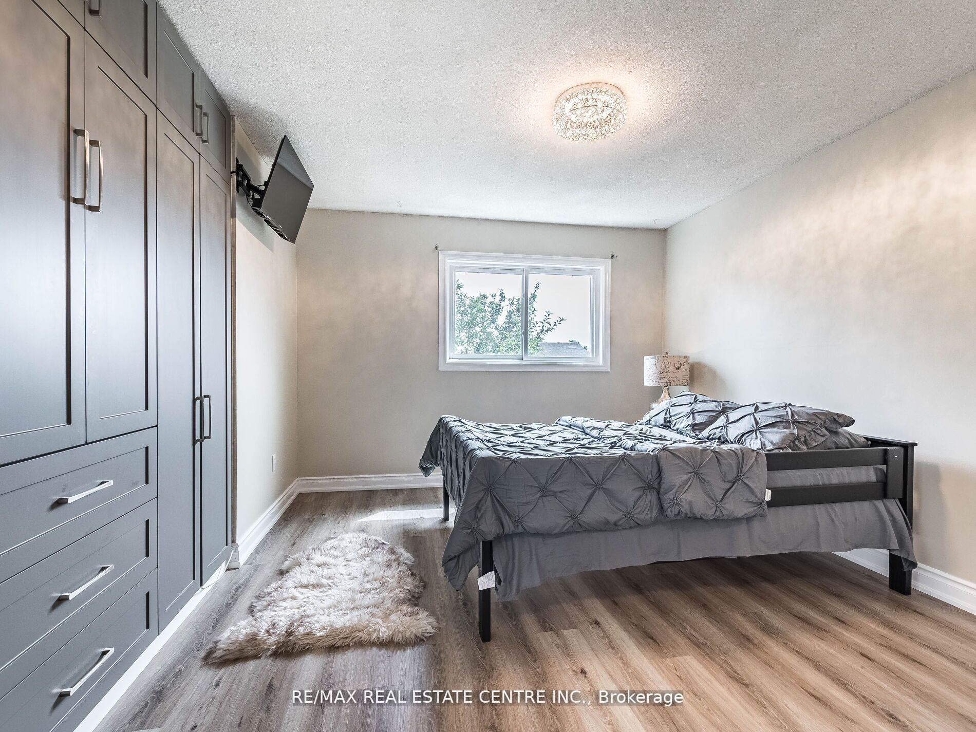 764 Hampton Crt