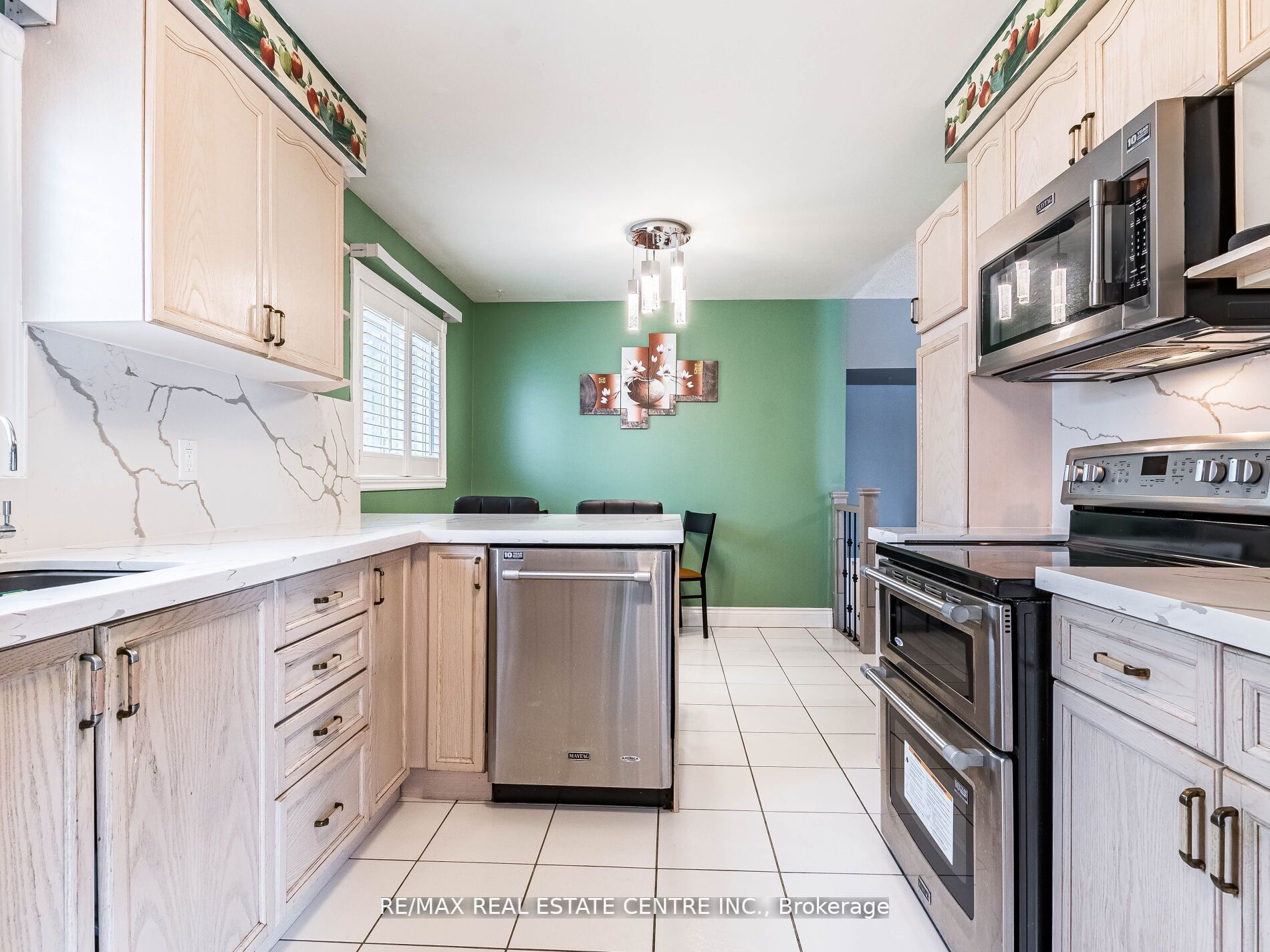764 Hampton Crt
