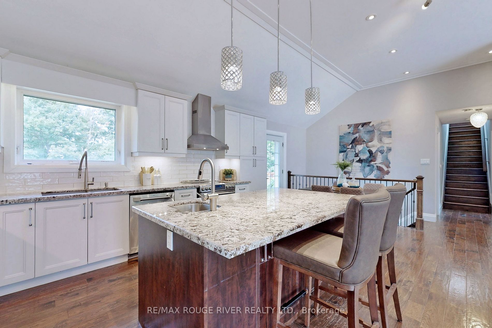 181 Ridgewood Road