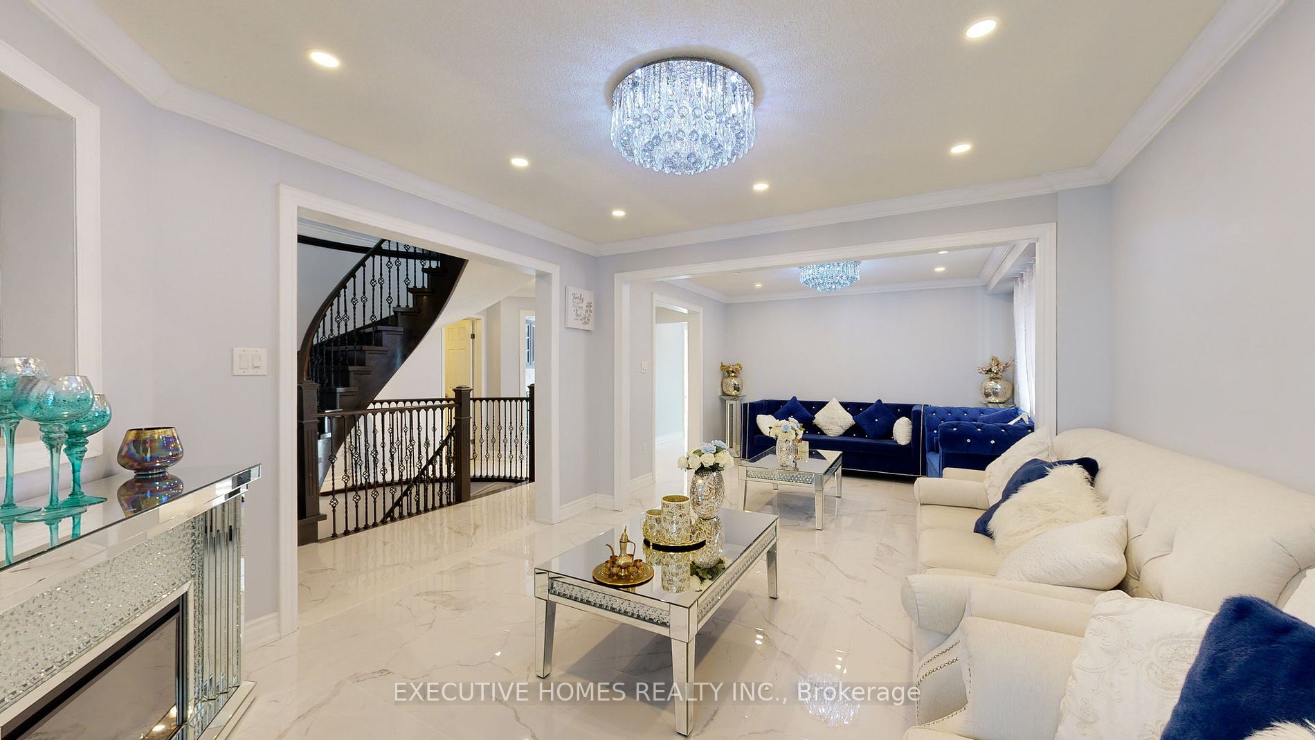 345 Old Harwood Ave
