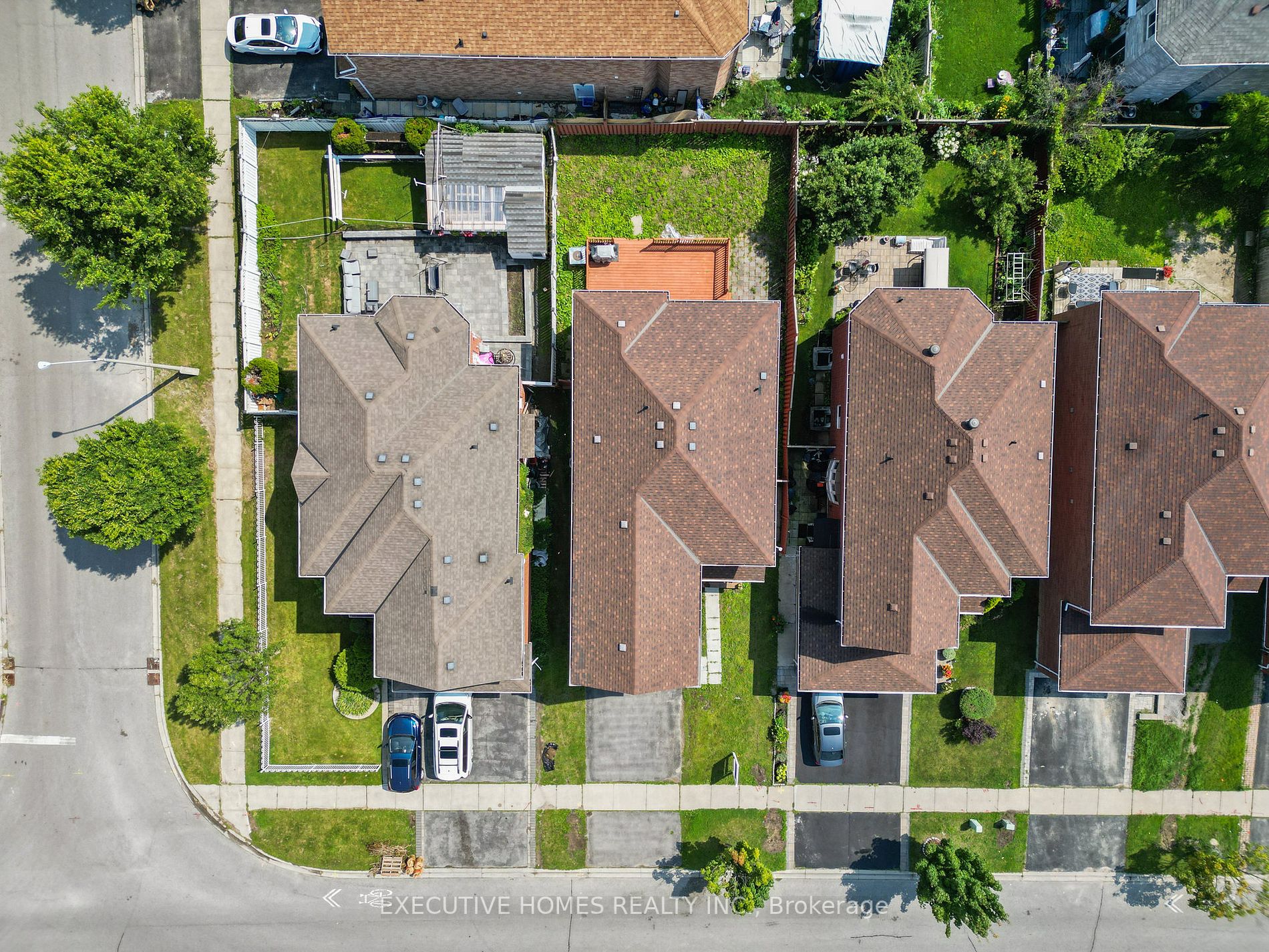345 Old Harwood Ave