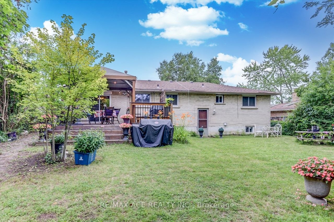 50 Jacwin Dr