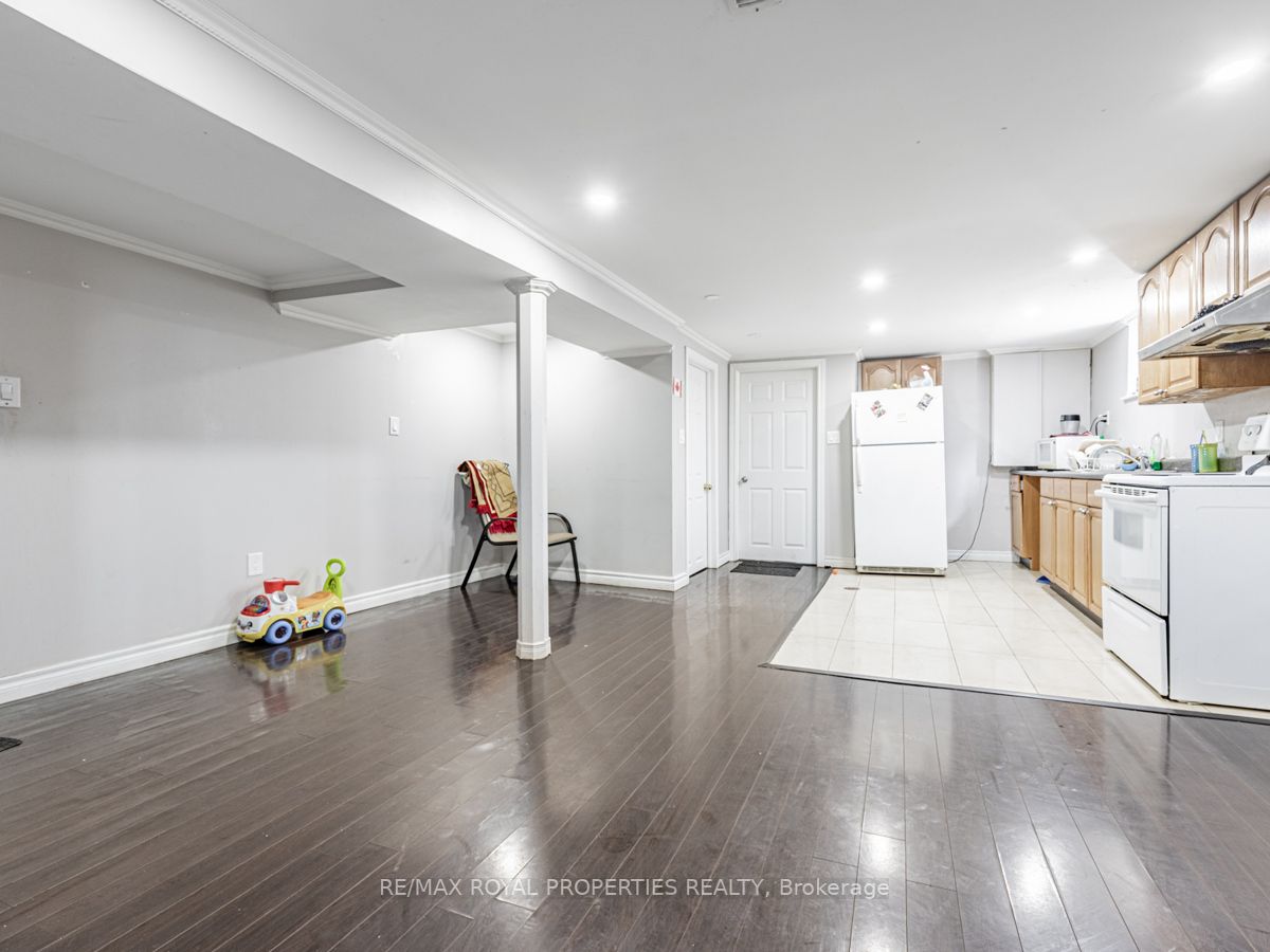 7 Princemere Cres