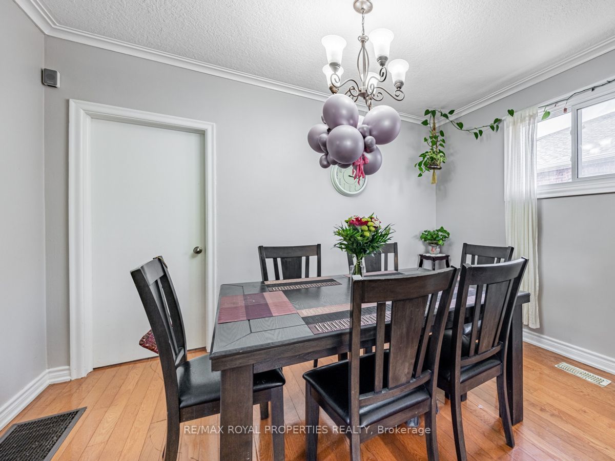 7 Princemere Cres