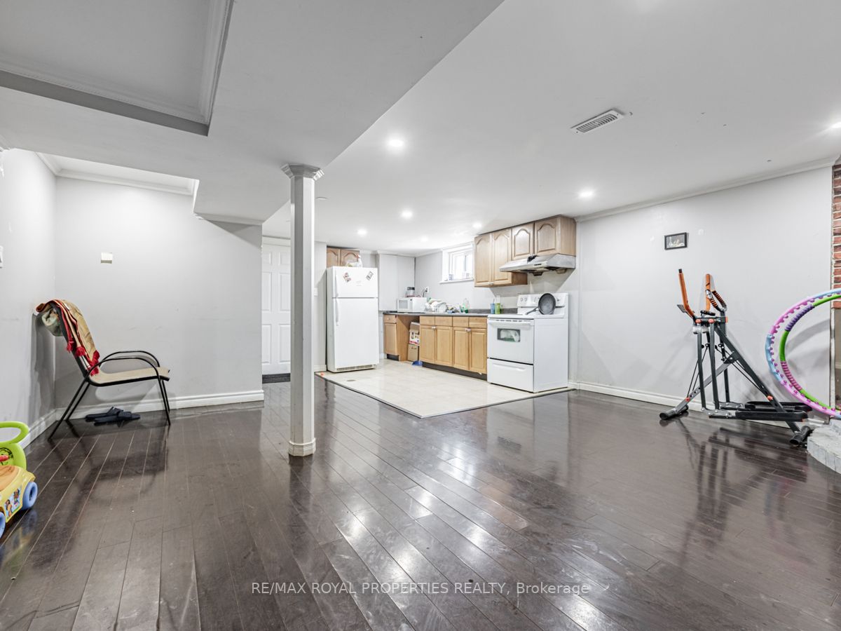 7 Princemere Cres