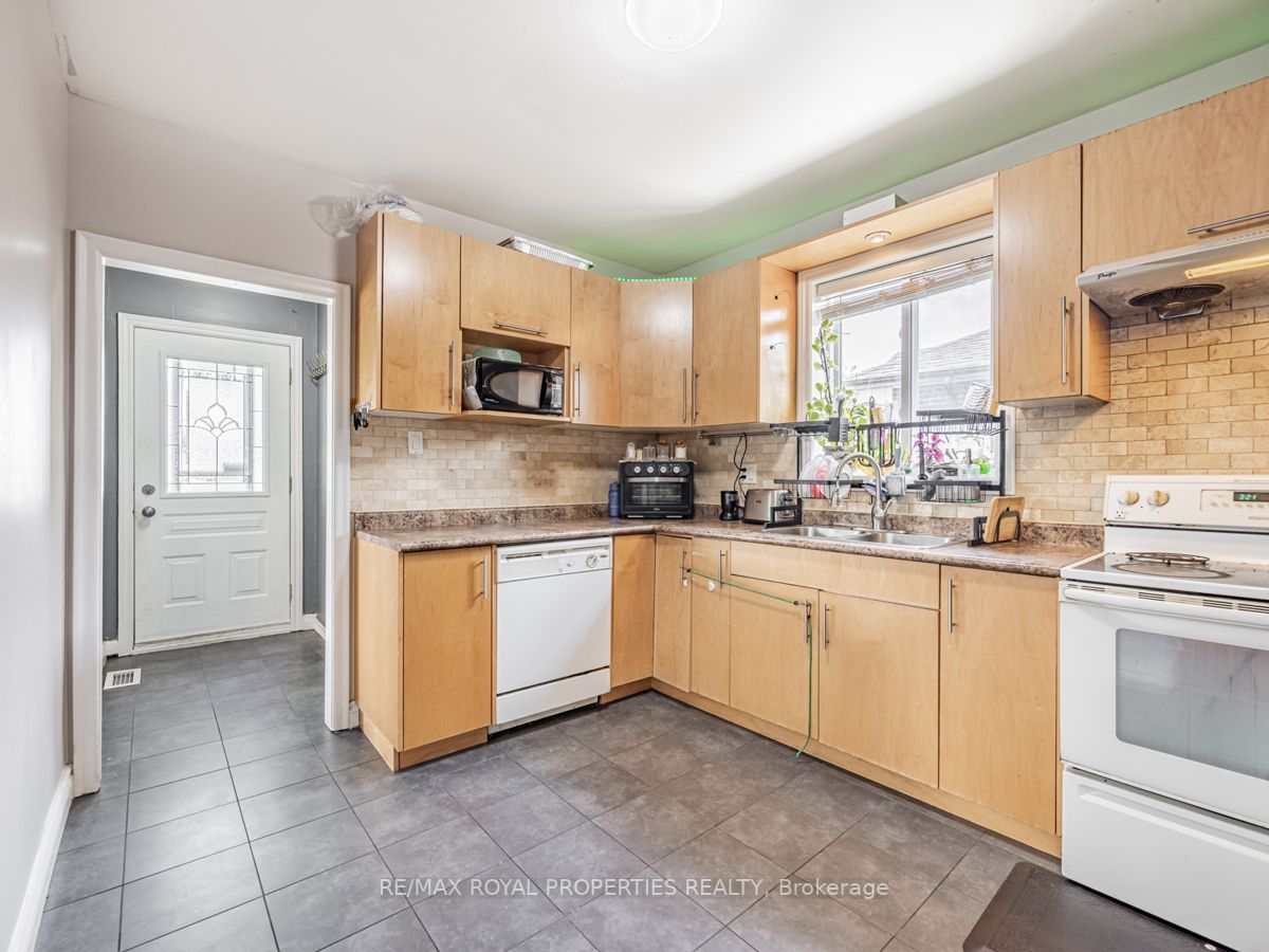 7 Princemere Cres