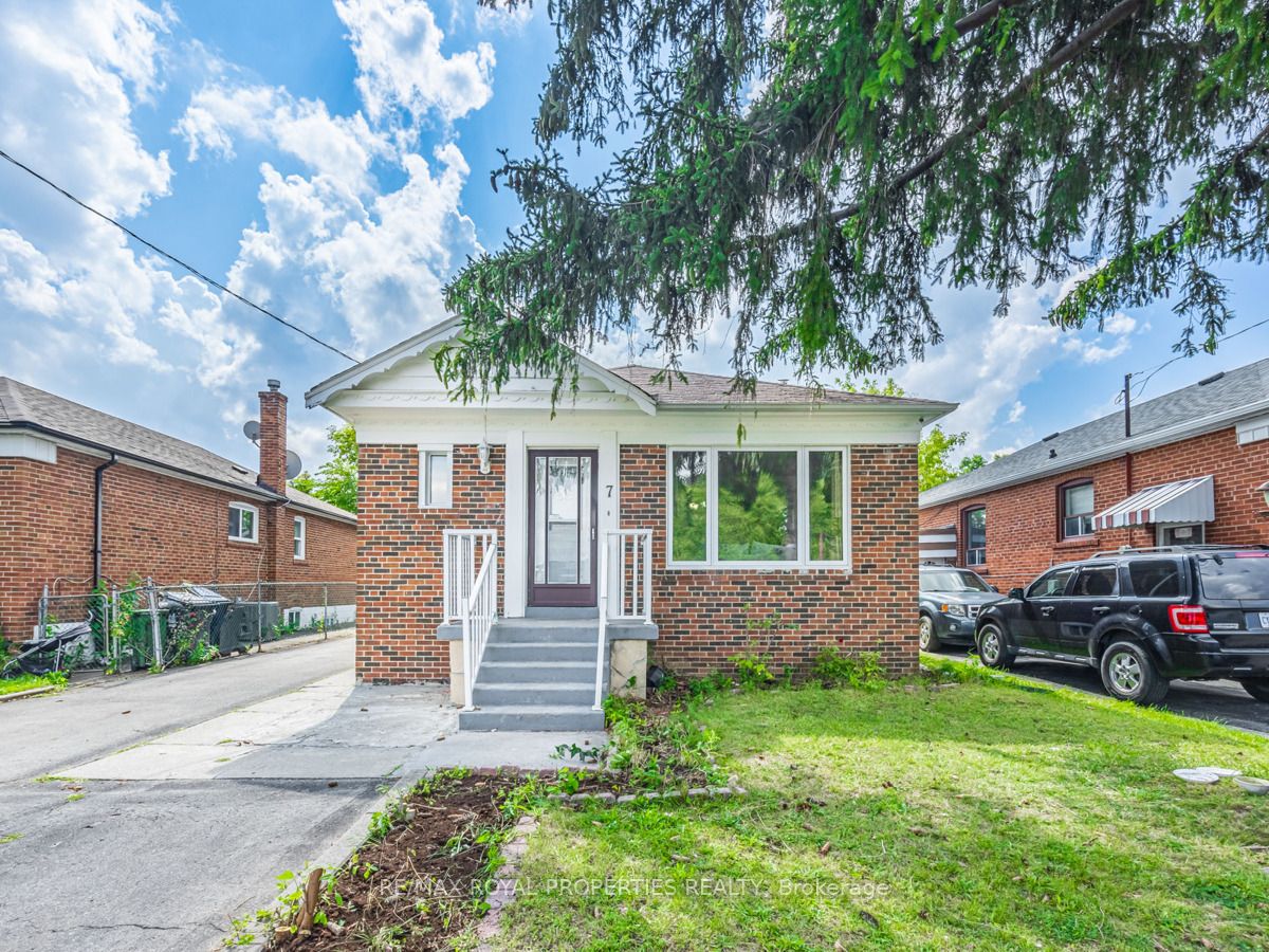 7 Princemere Cres