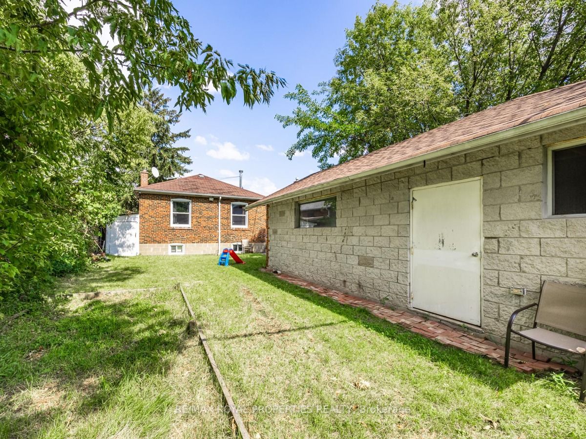 7 Princemere Cres