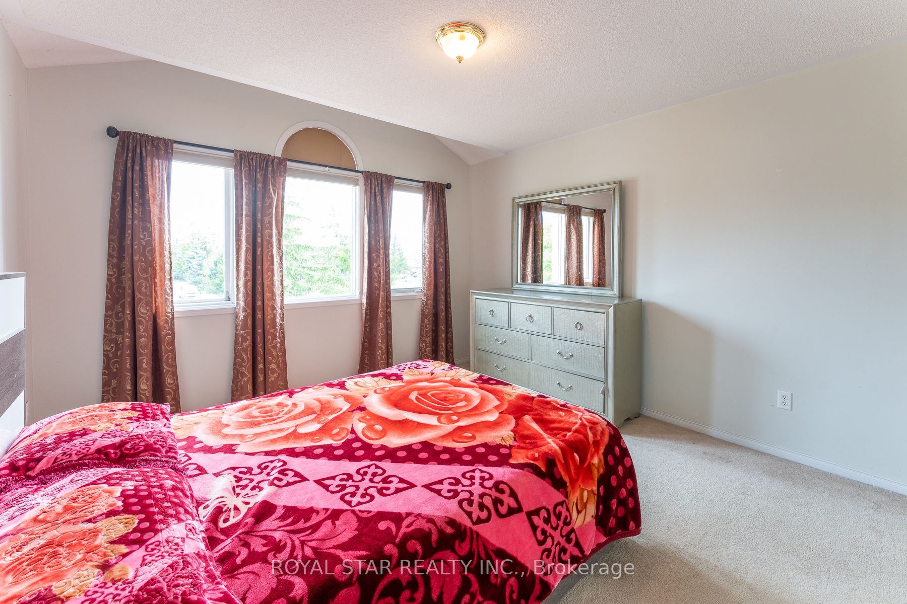 115 Wilkins Cres