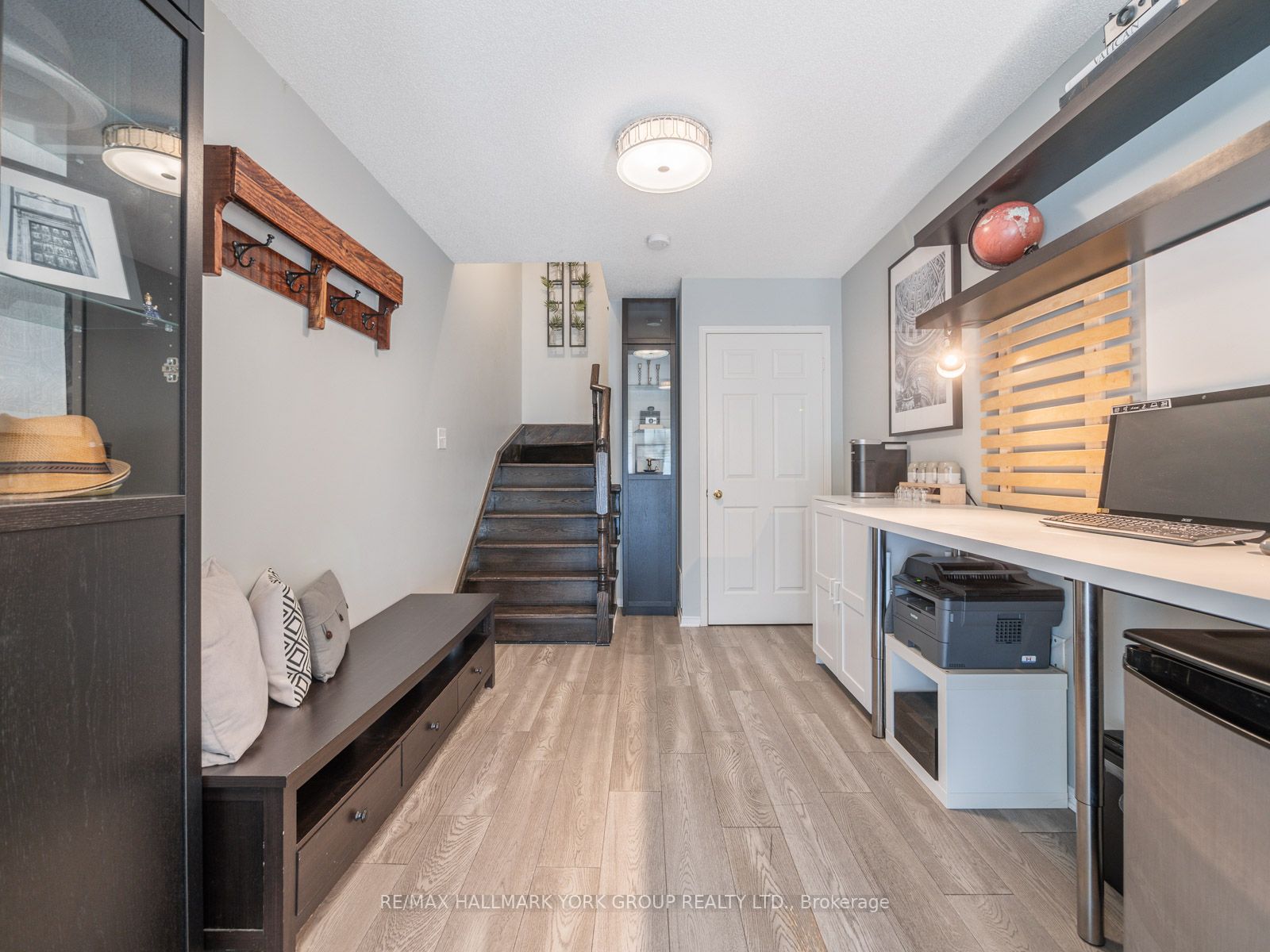 36 Linnell St