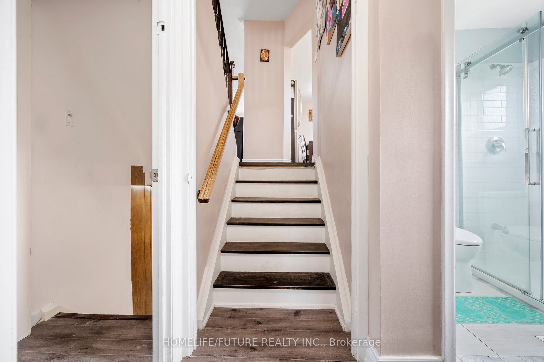 8 Albacore Crescent