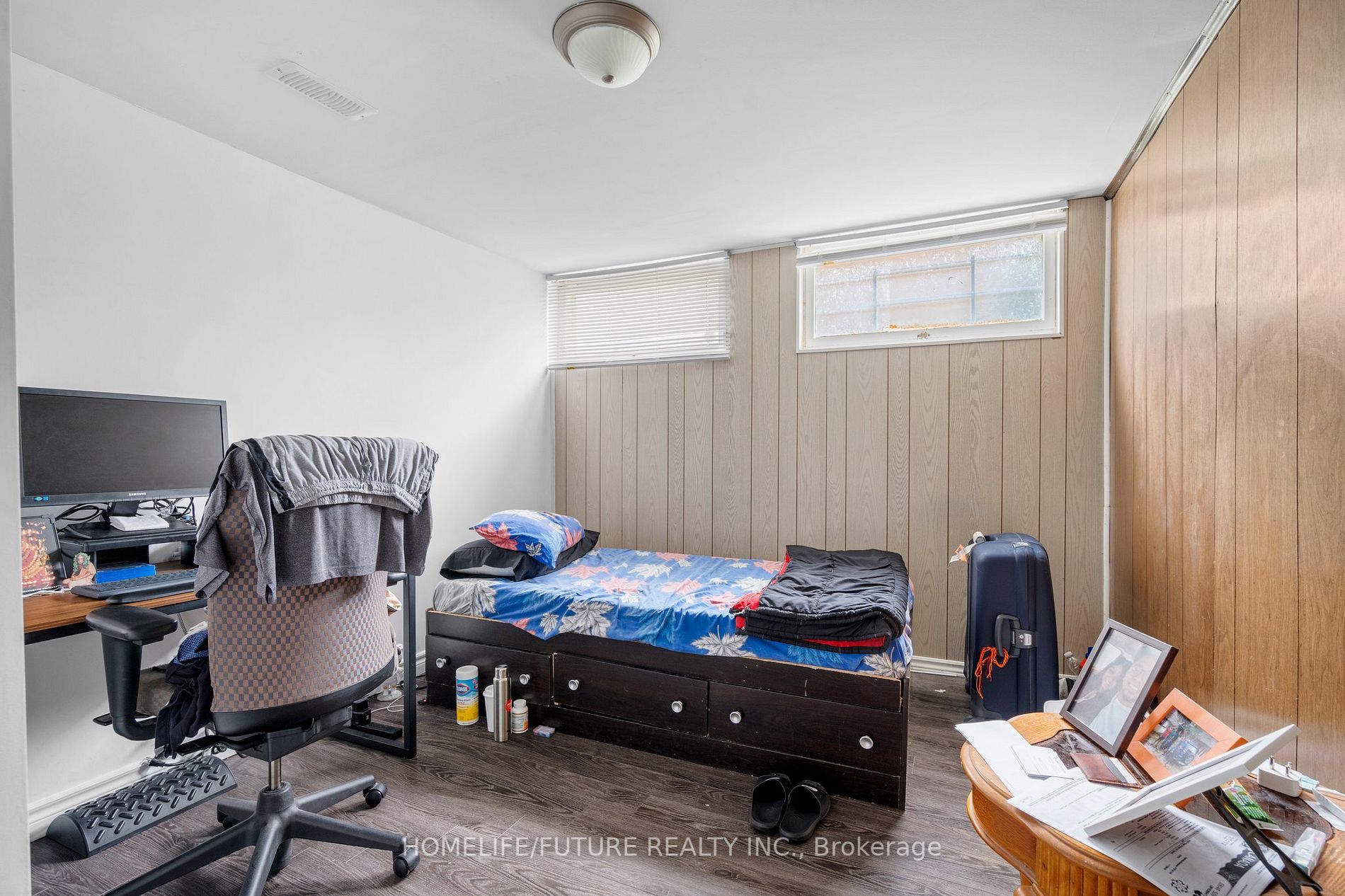 8 Albacore Crescent