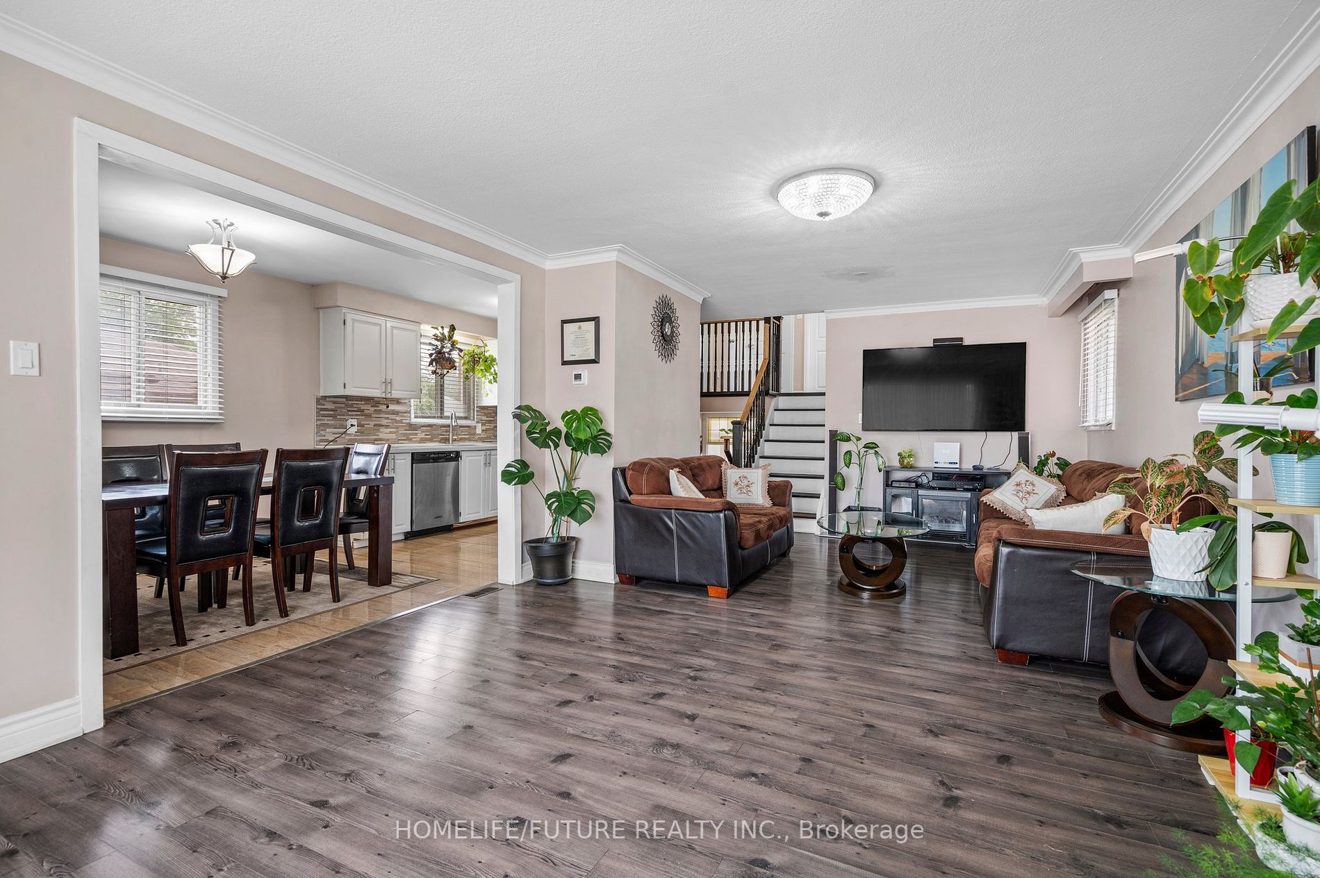 8 Albacore Crescent
