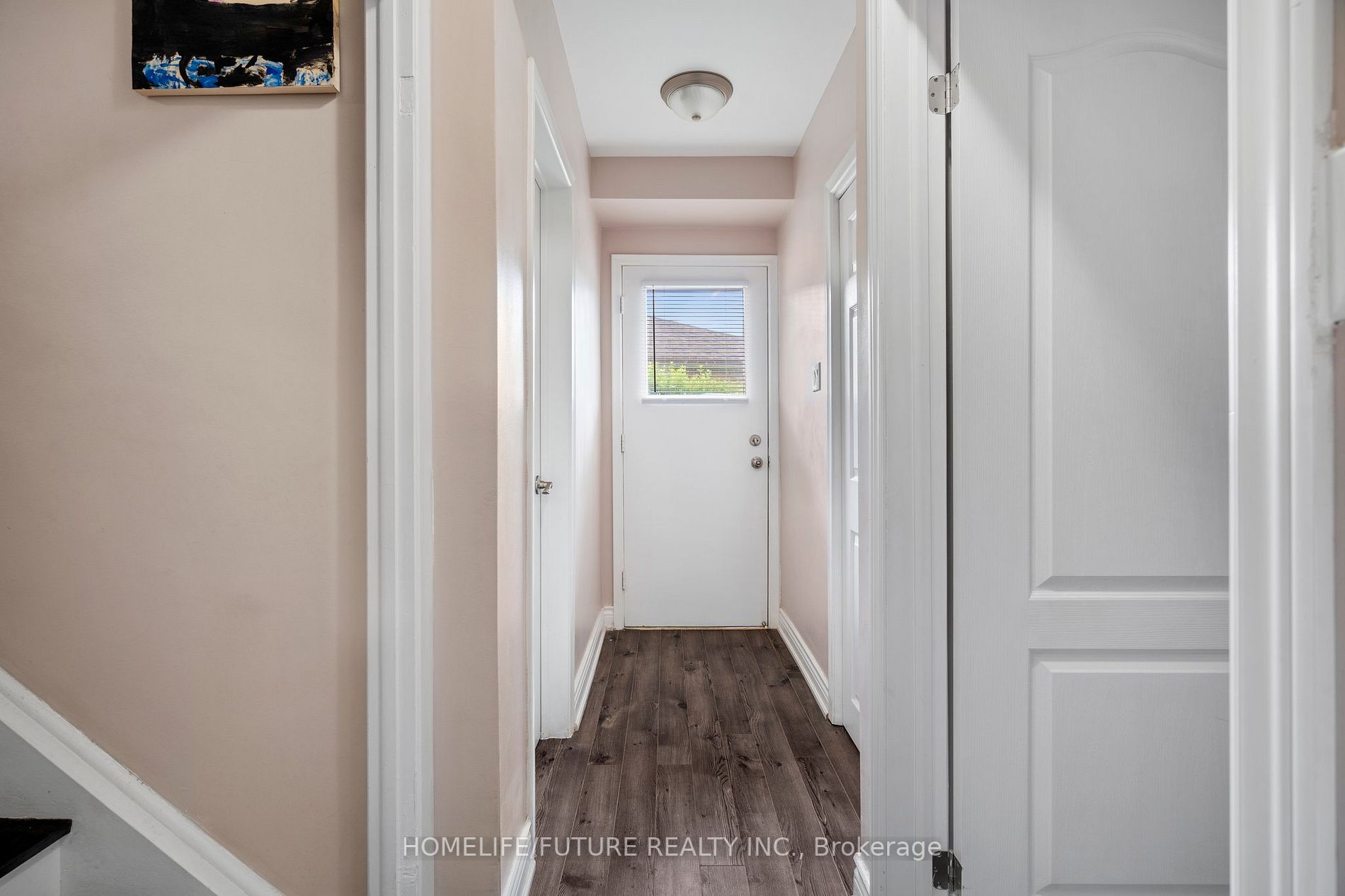8 Albacore Crescent