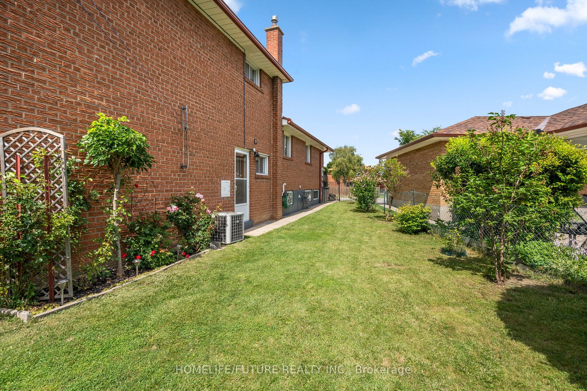 8 Albacore Crescent