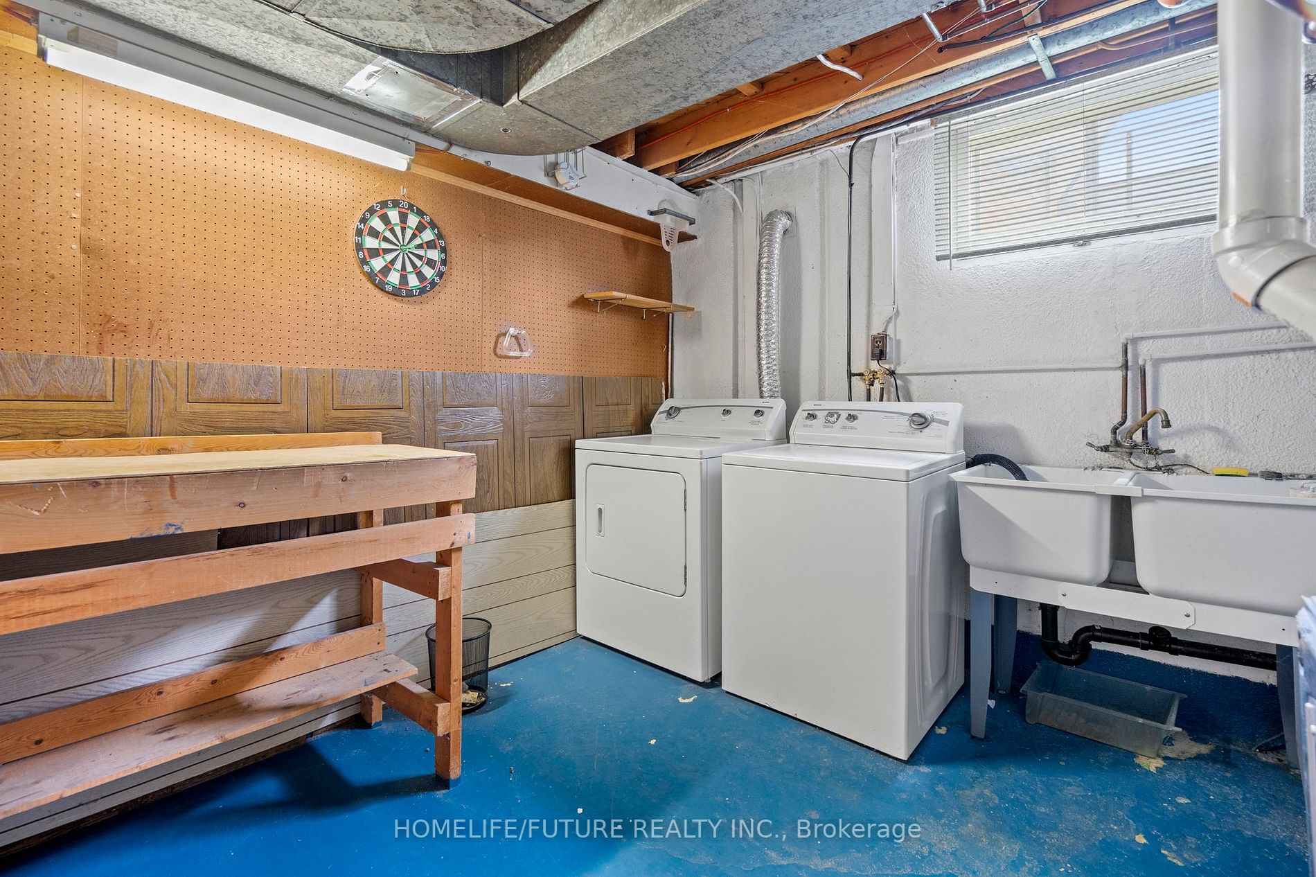 8 Albacore Crescent