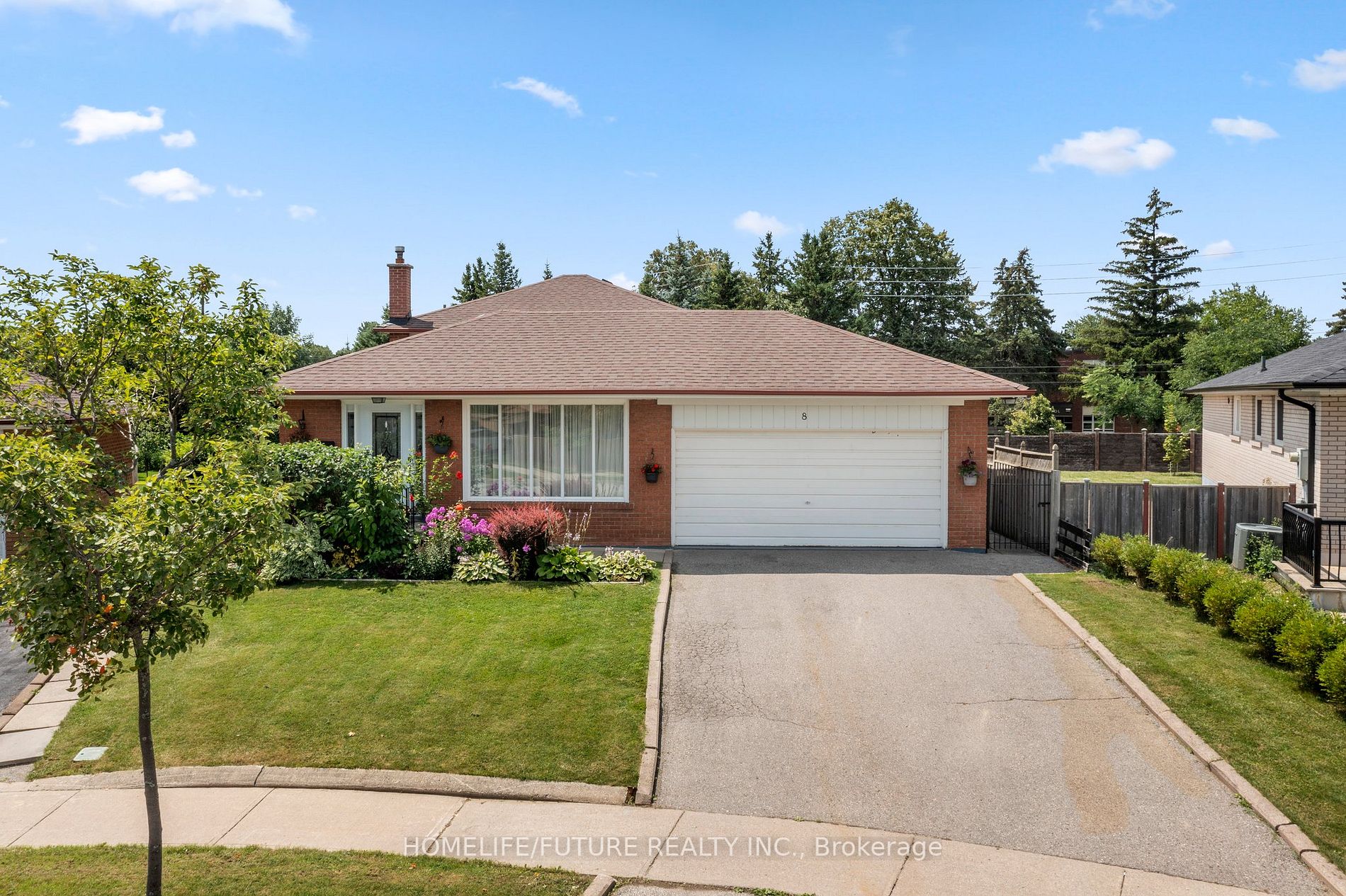 8 Albacore Crescent