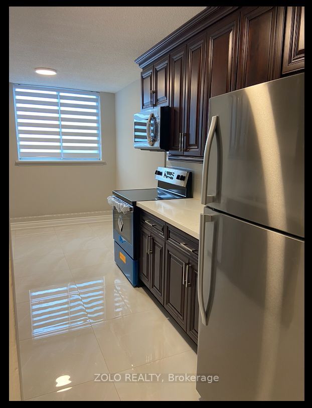 100 Wingarden Crt, #1214