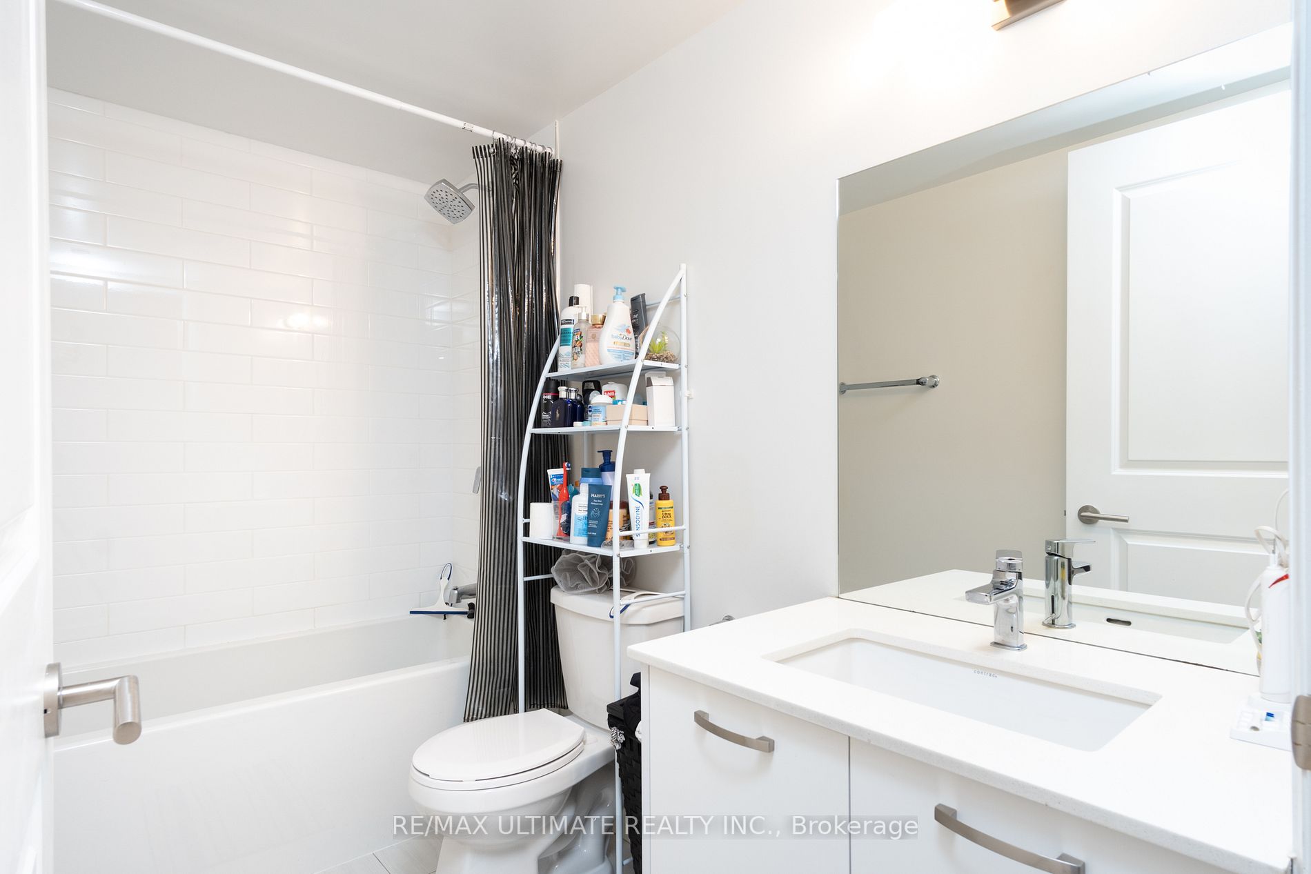 1630 Queen St E, #301