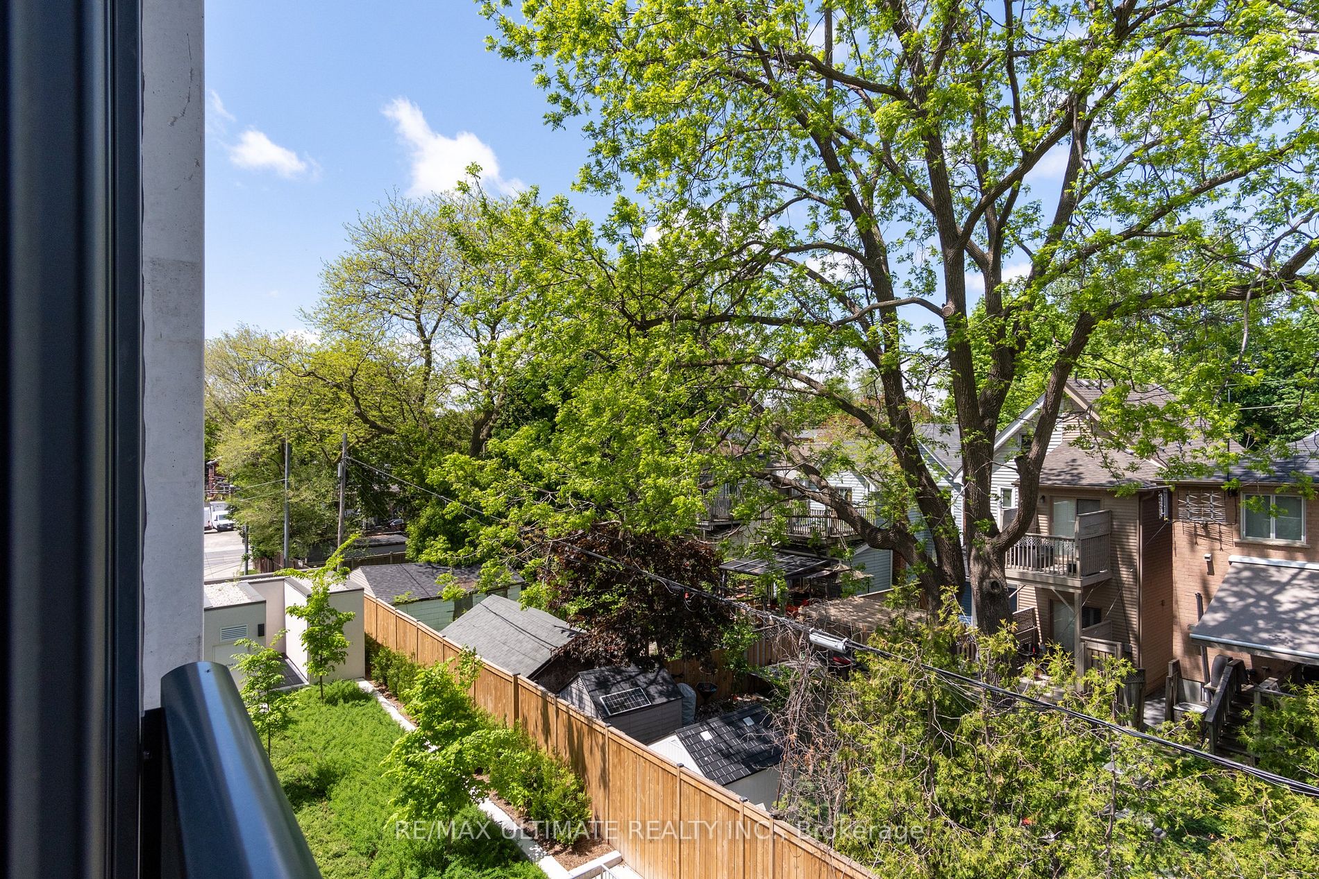 1630 Queen St E, #301