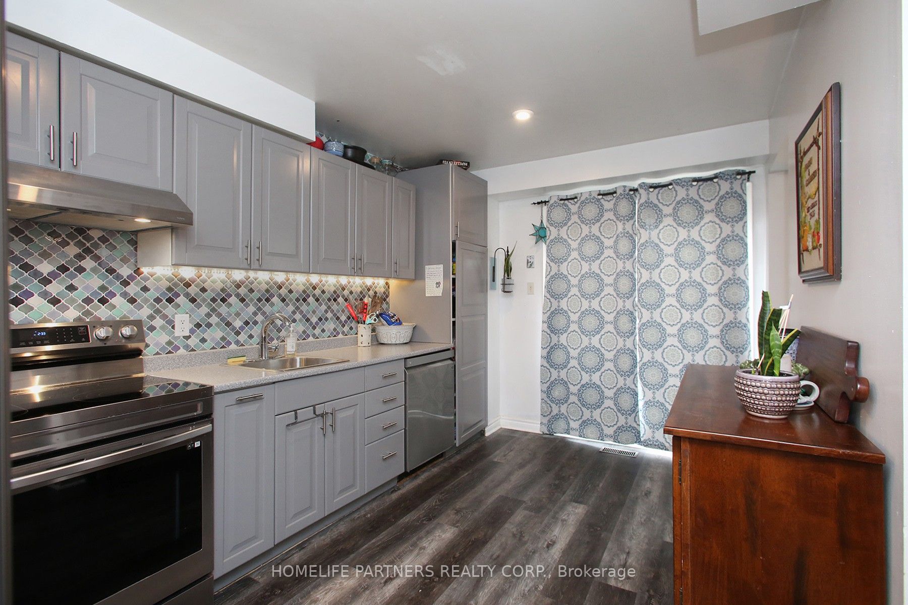 143 Galbraith Crt