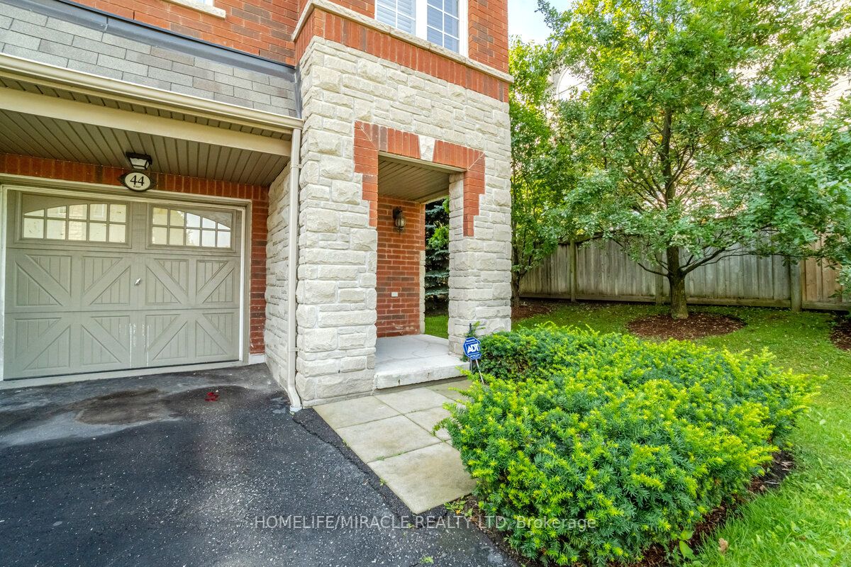 1701 Finch Avenue, #44