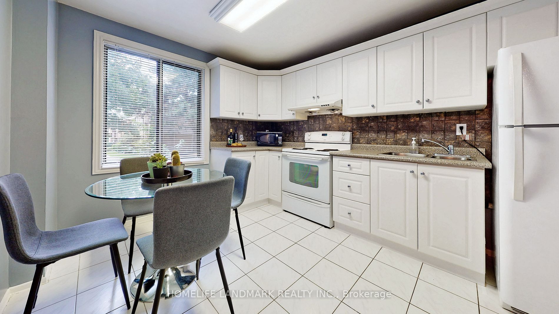 160 Palmdale Dr, #178