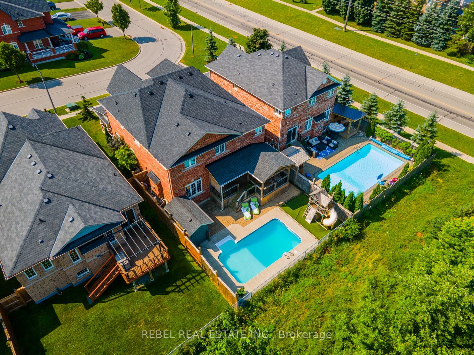 1749 Quail Run Dr