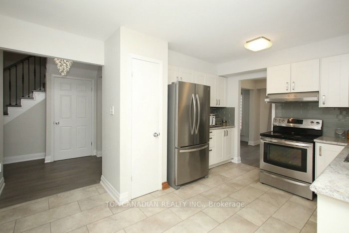 121 Placentia Blvd