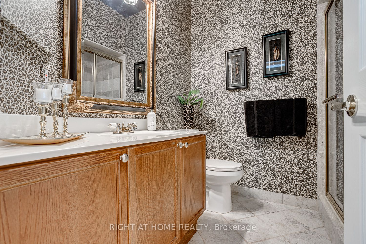 311 Waterbury Crescent