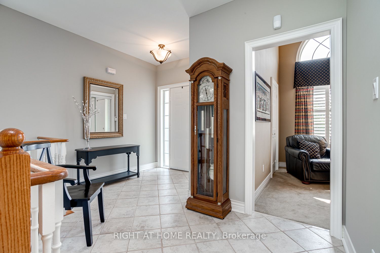 311 Waterbury Crescent