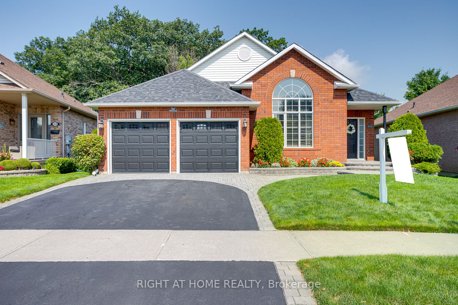 311 Waterbury Crescent