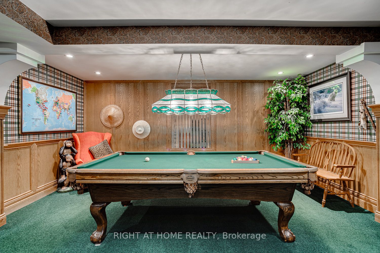 311 Waterbury Crescent