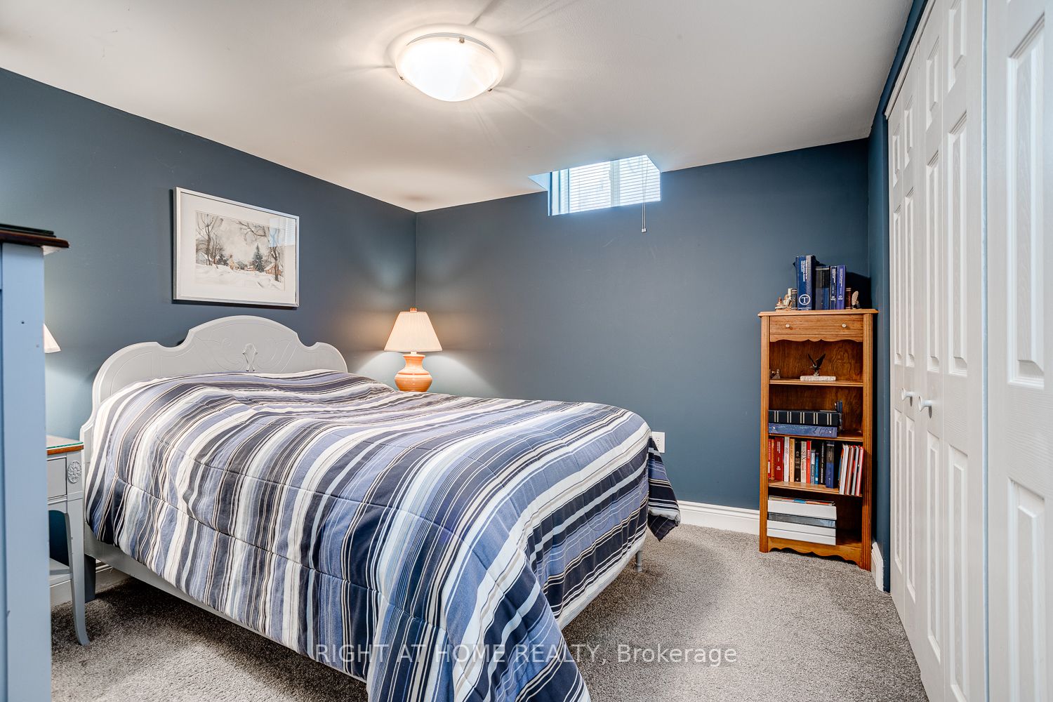 311 Waterbury Crescent