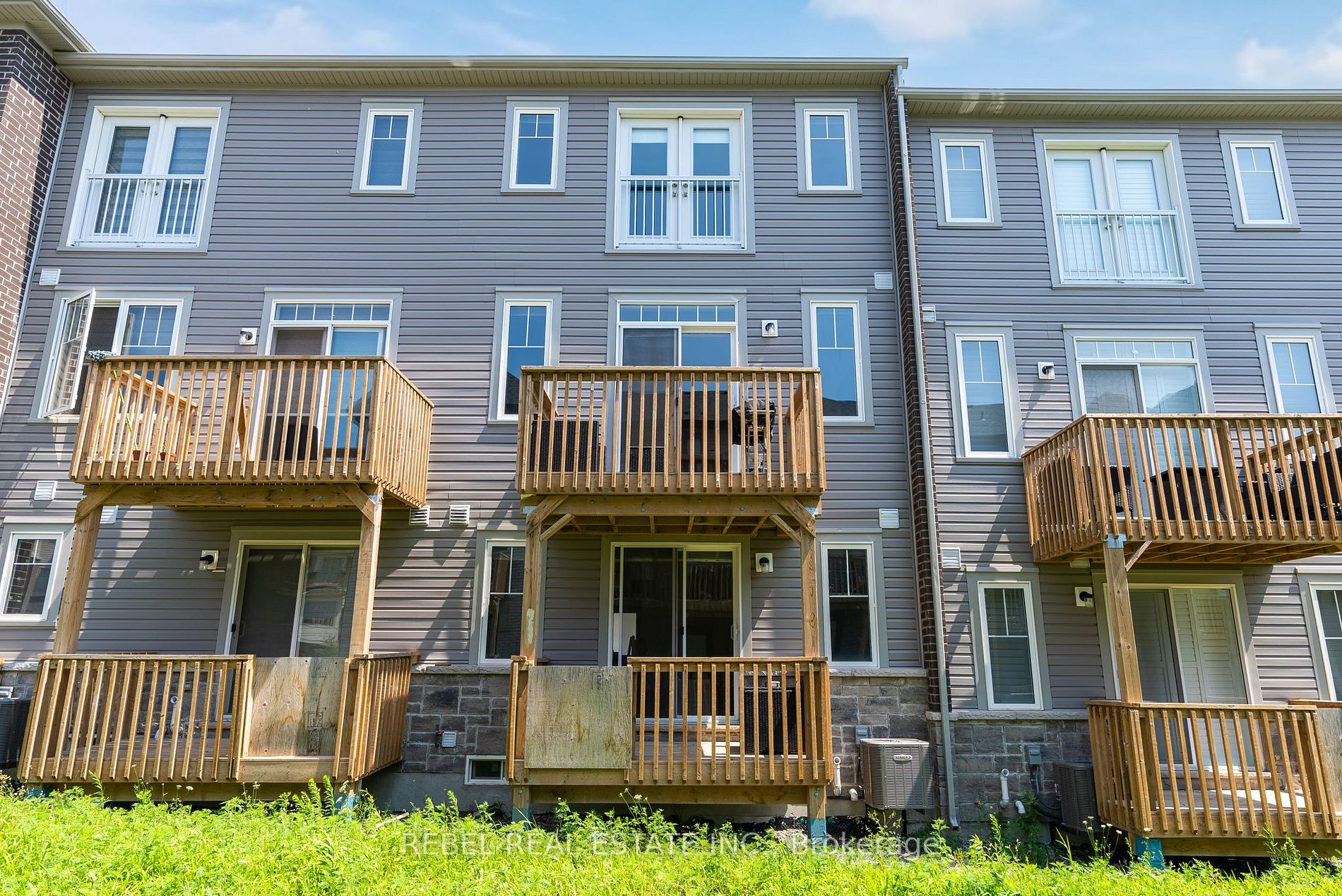 14 Higbee Lane