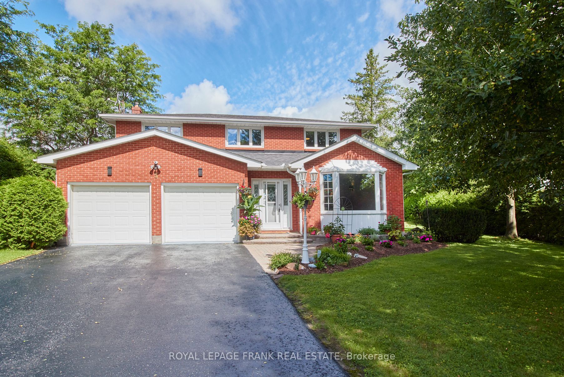 5 Edinborough Ave