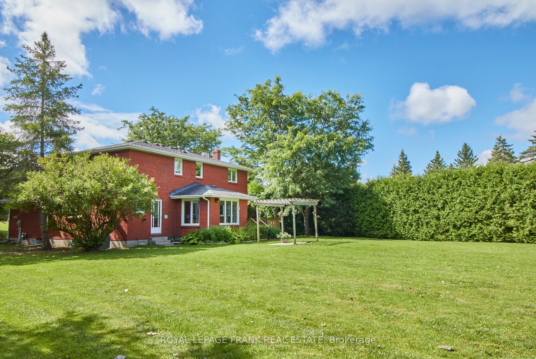 5 Edinborough Ave