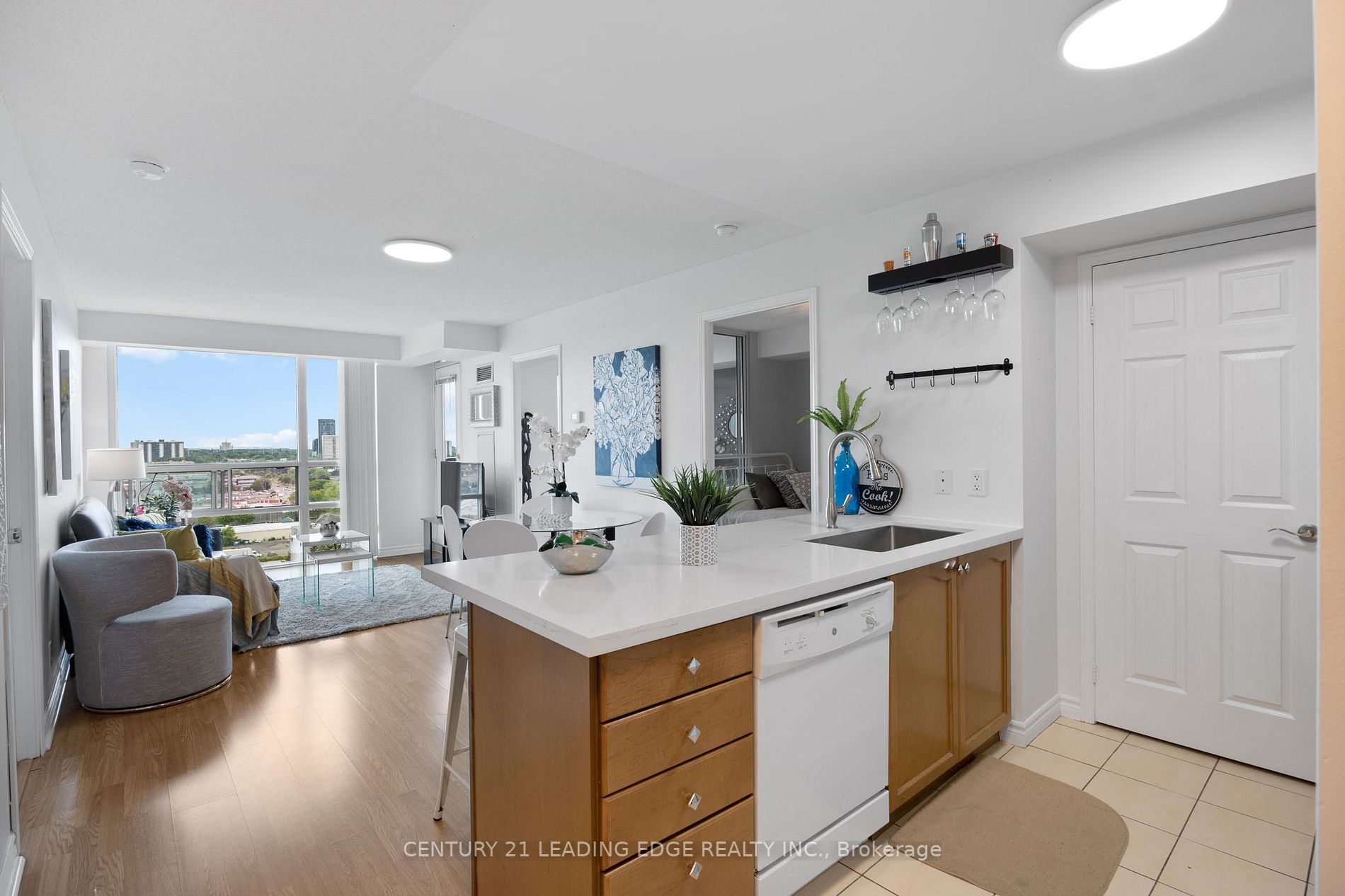 68 Grangeway Ave, #1708