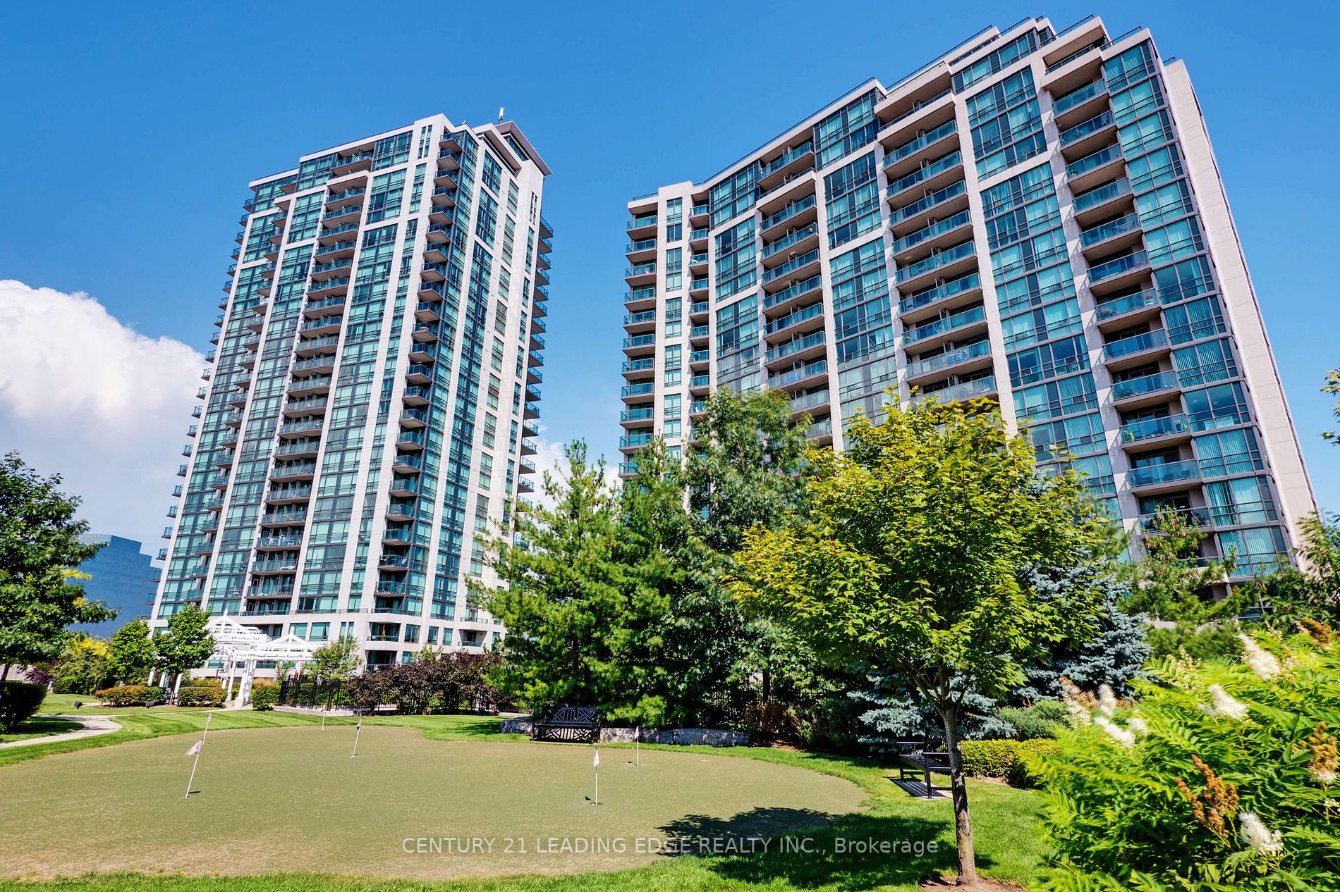 68 Grangeway Ave, #1708