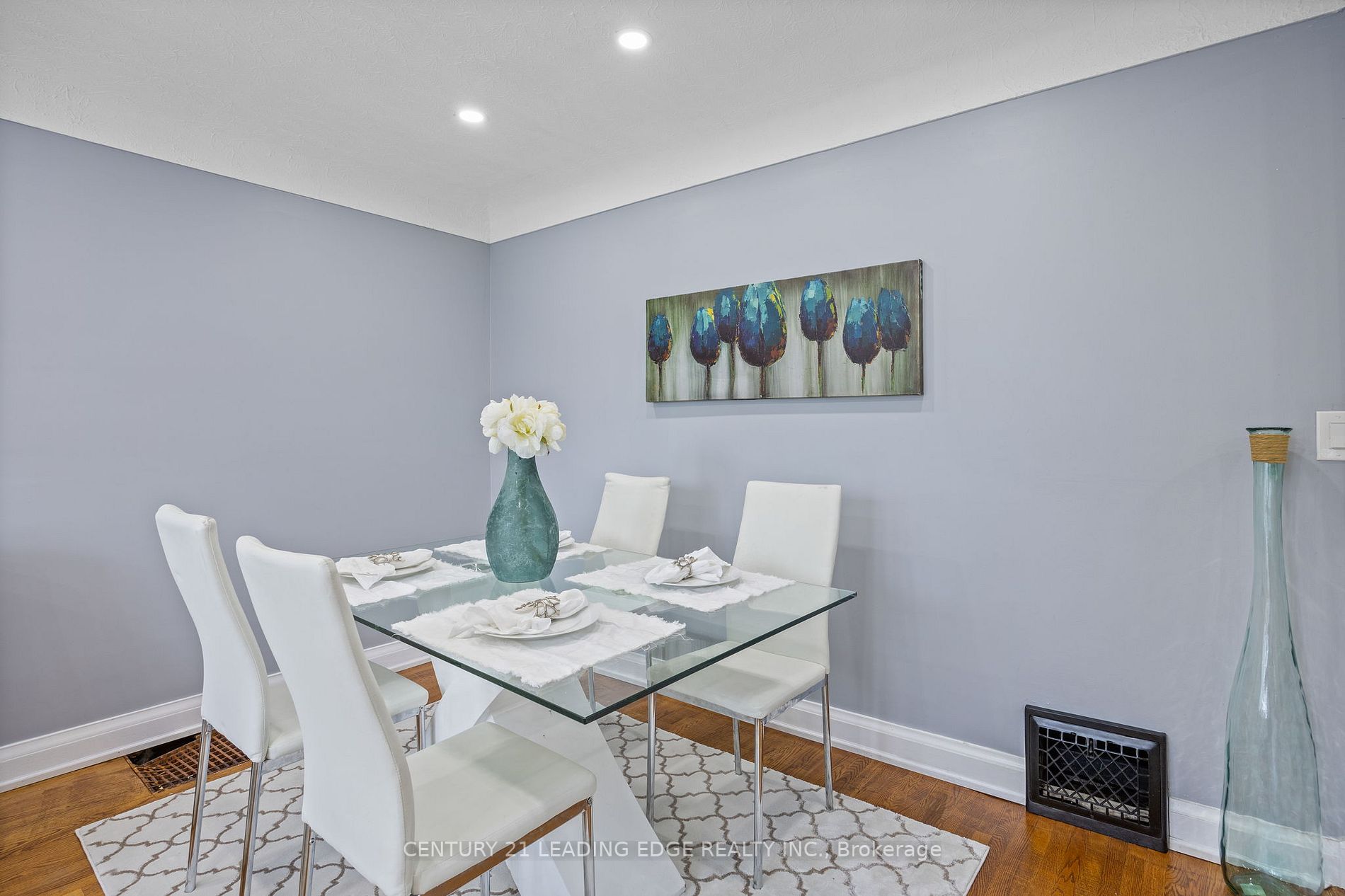 159 Cadillac Ave S