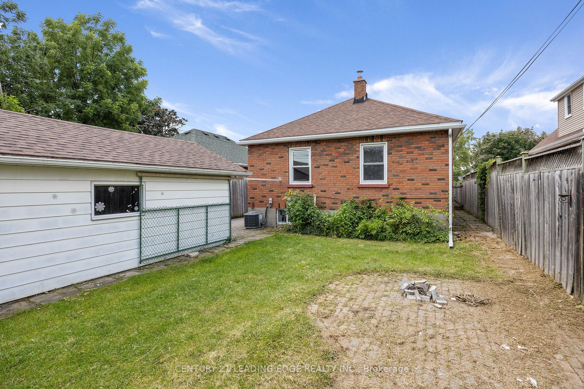 159 Cadillac Ave S