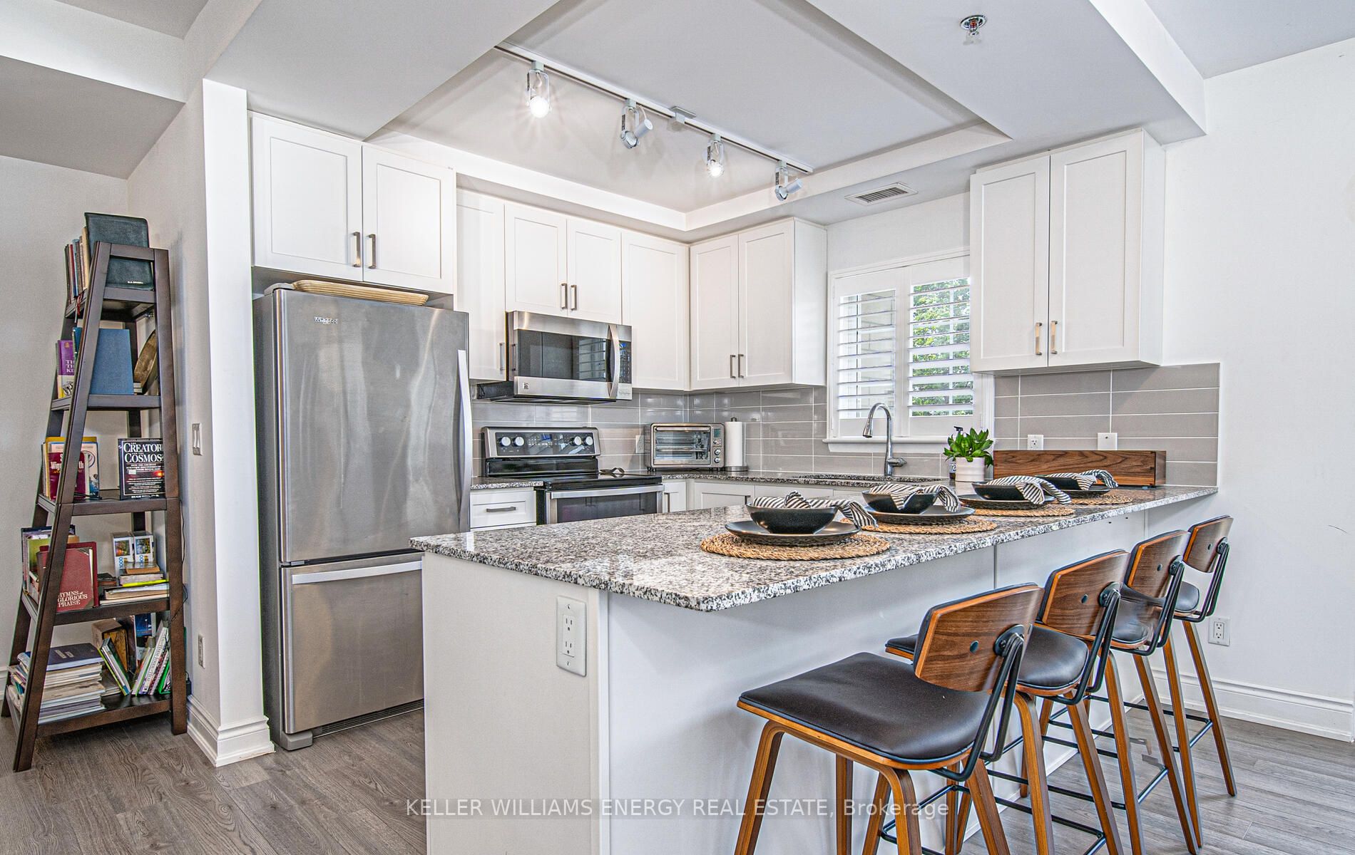 21 Brookhouse Dr, #101