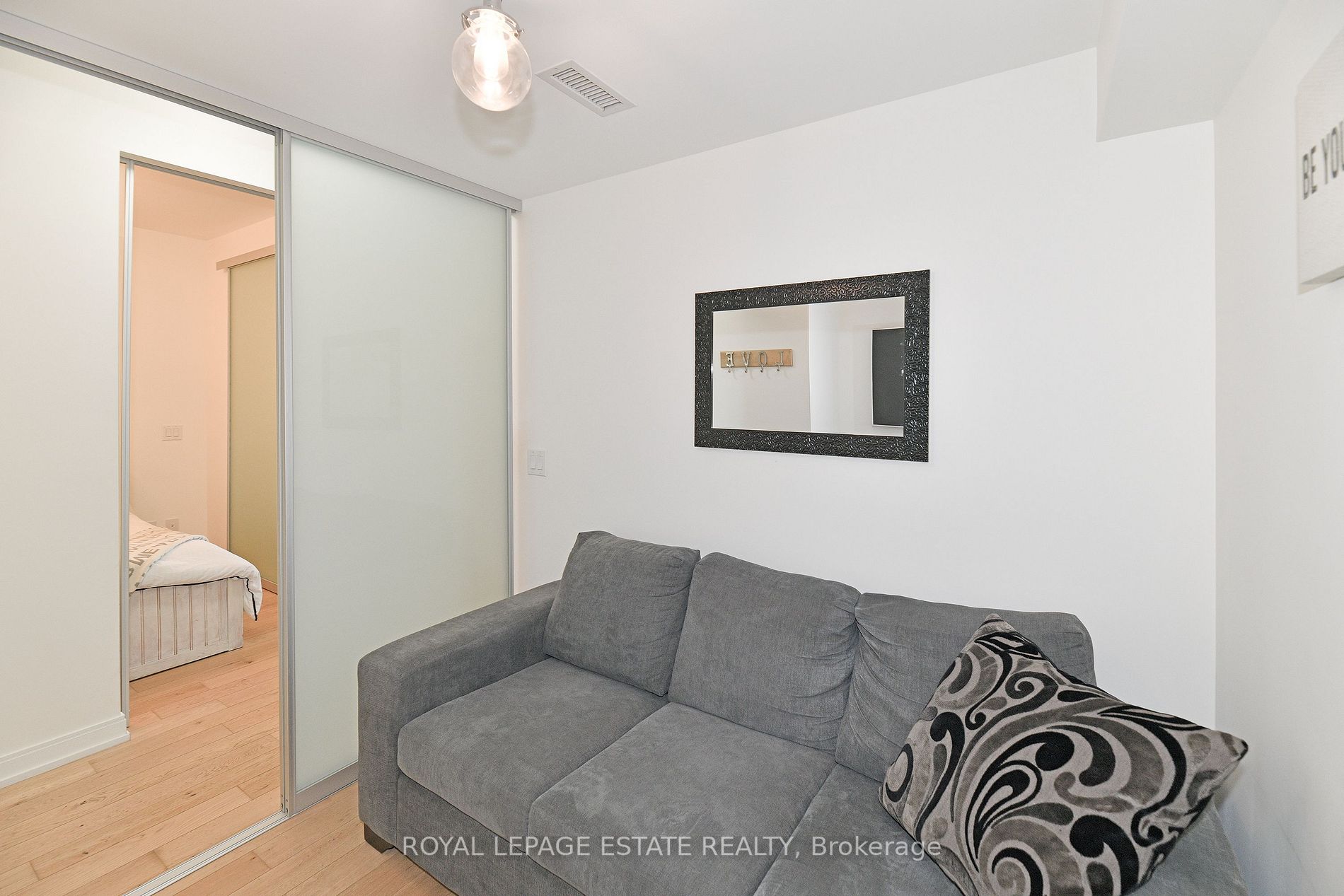 1100 Kingston Rd, #214