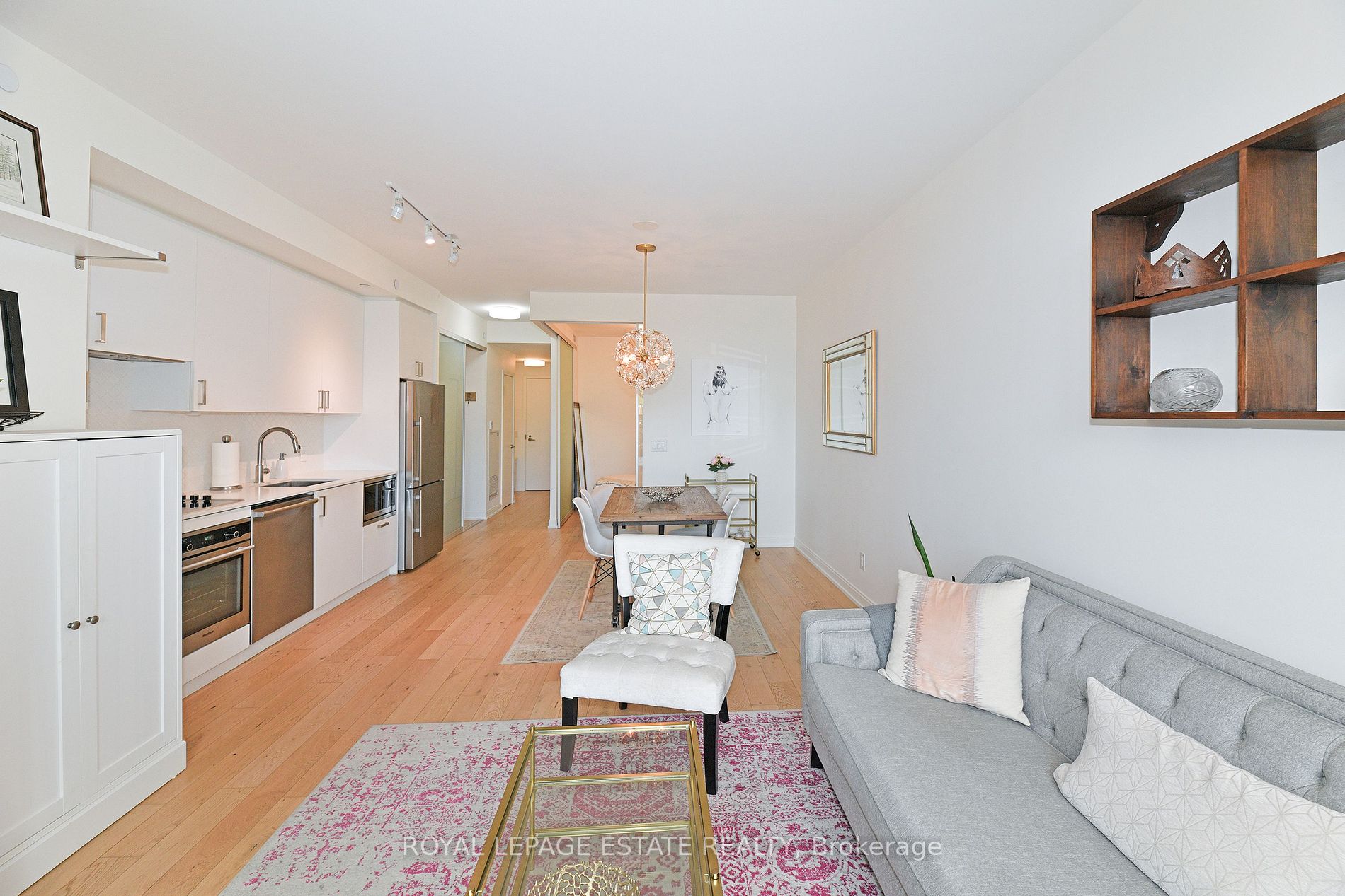 1100 Kingston Rd, #214